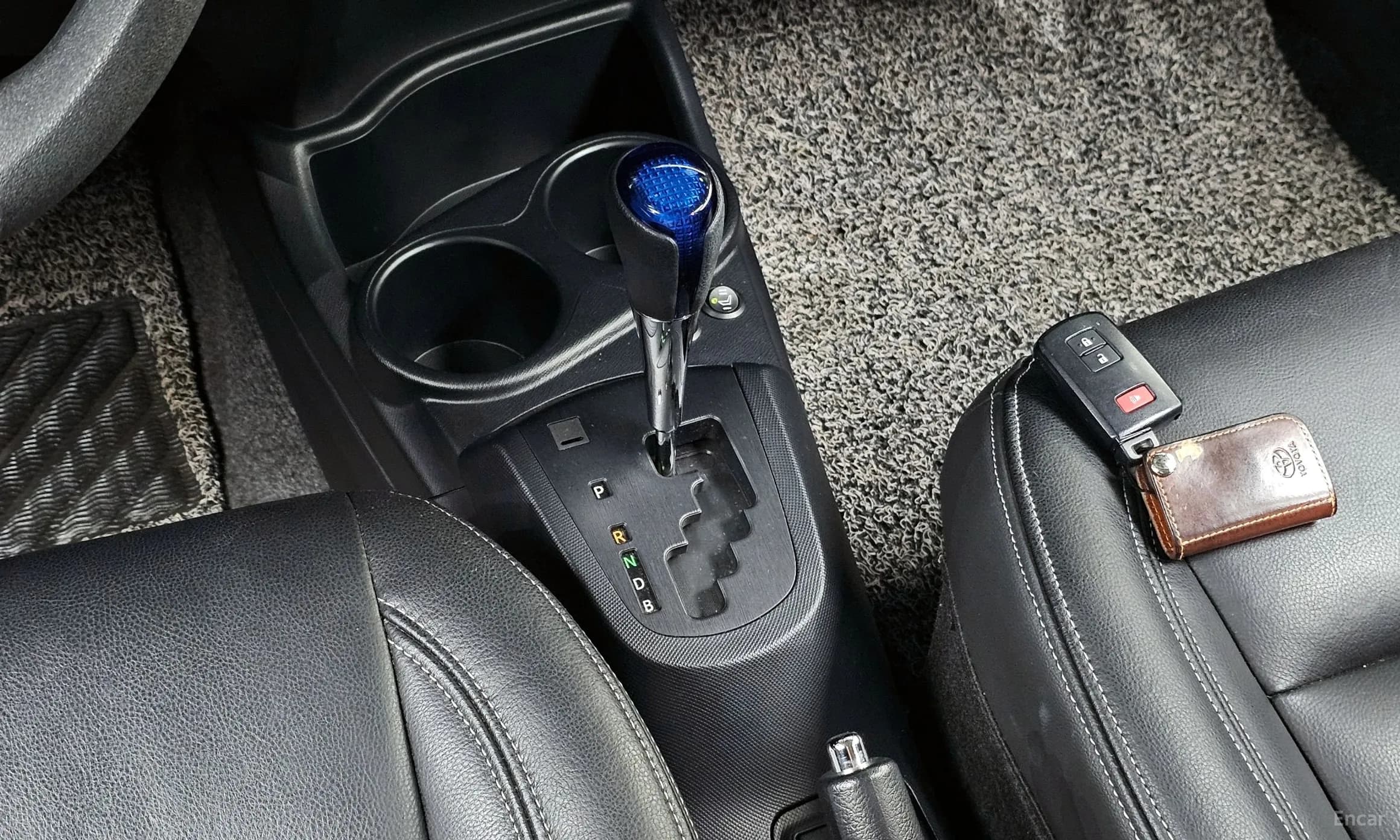 Prius C