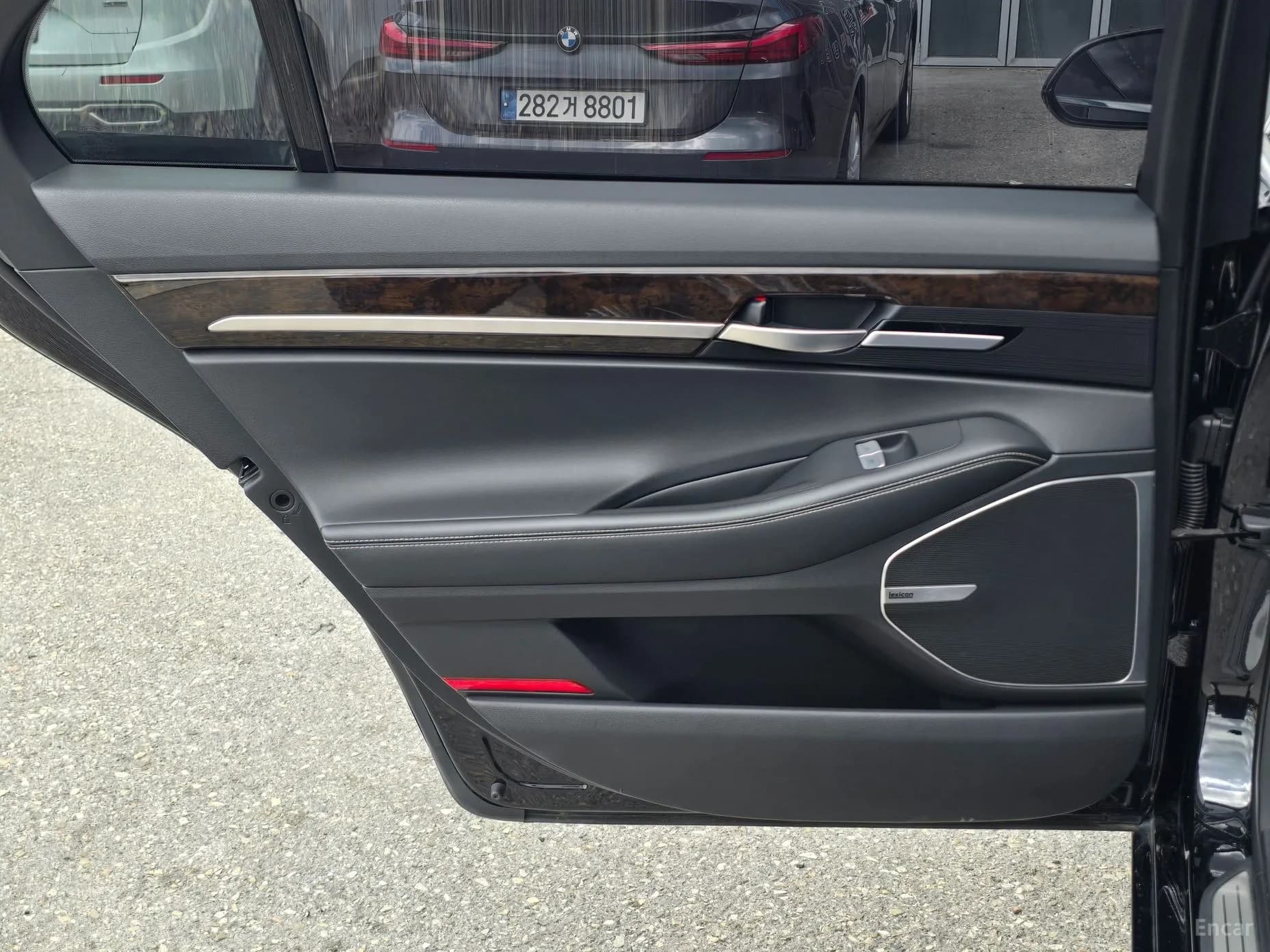 G90