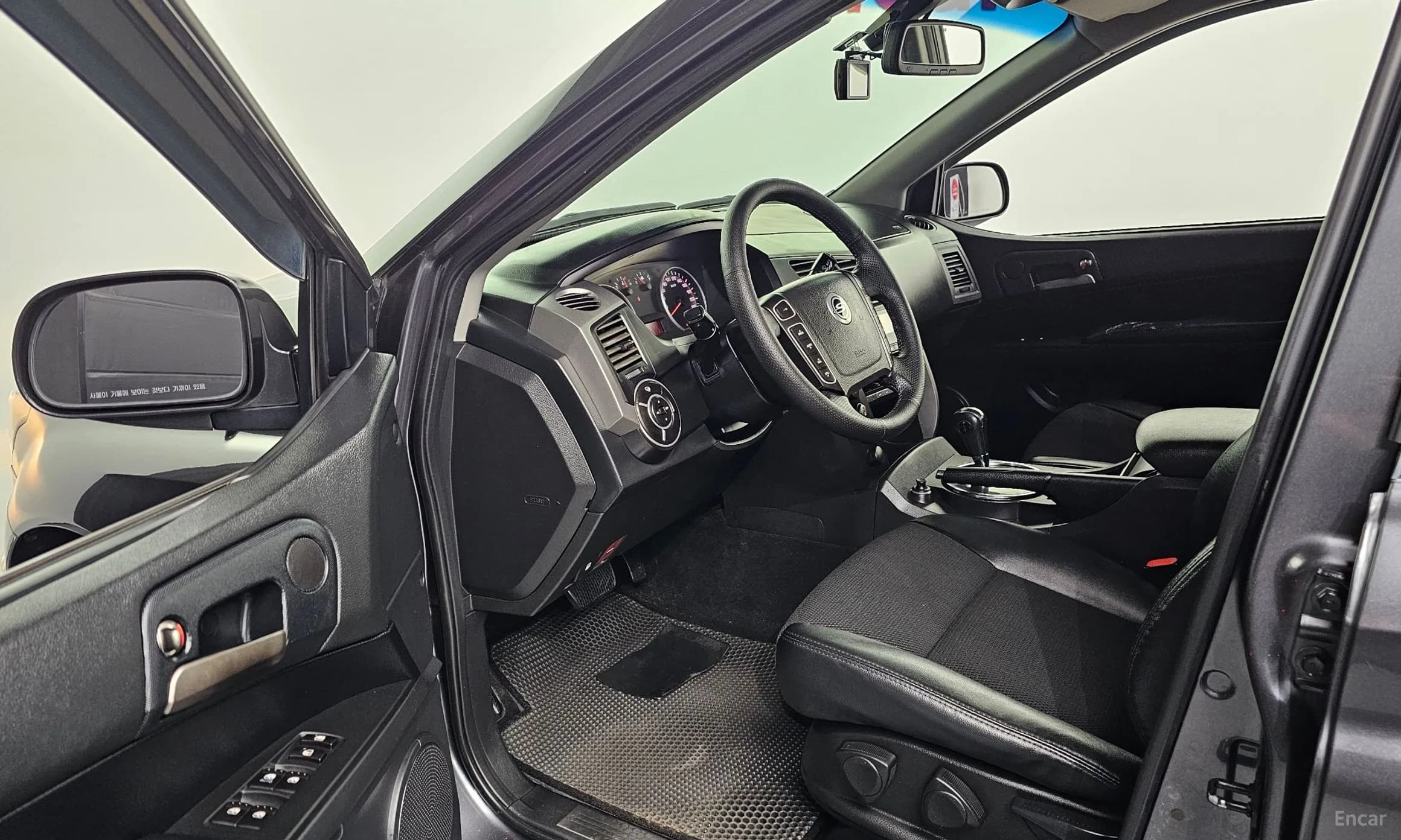 Korando Sports
