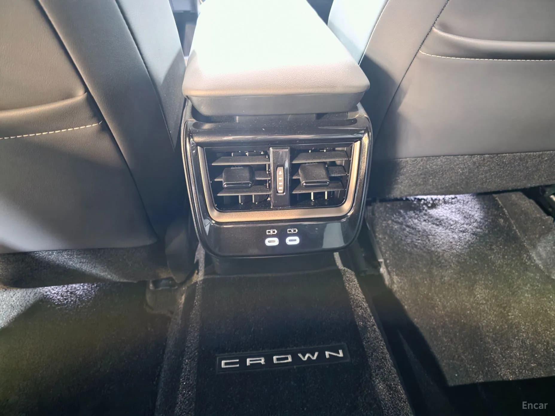 Crown crossover
