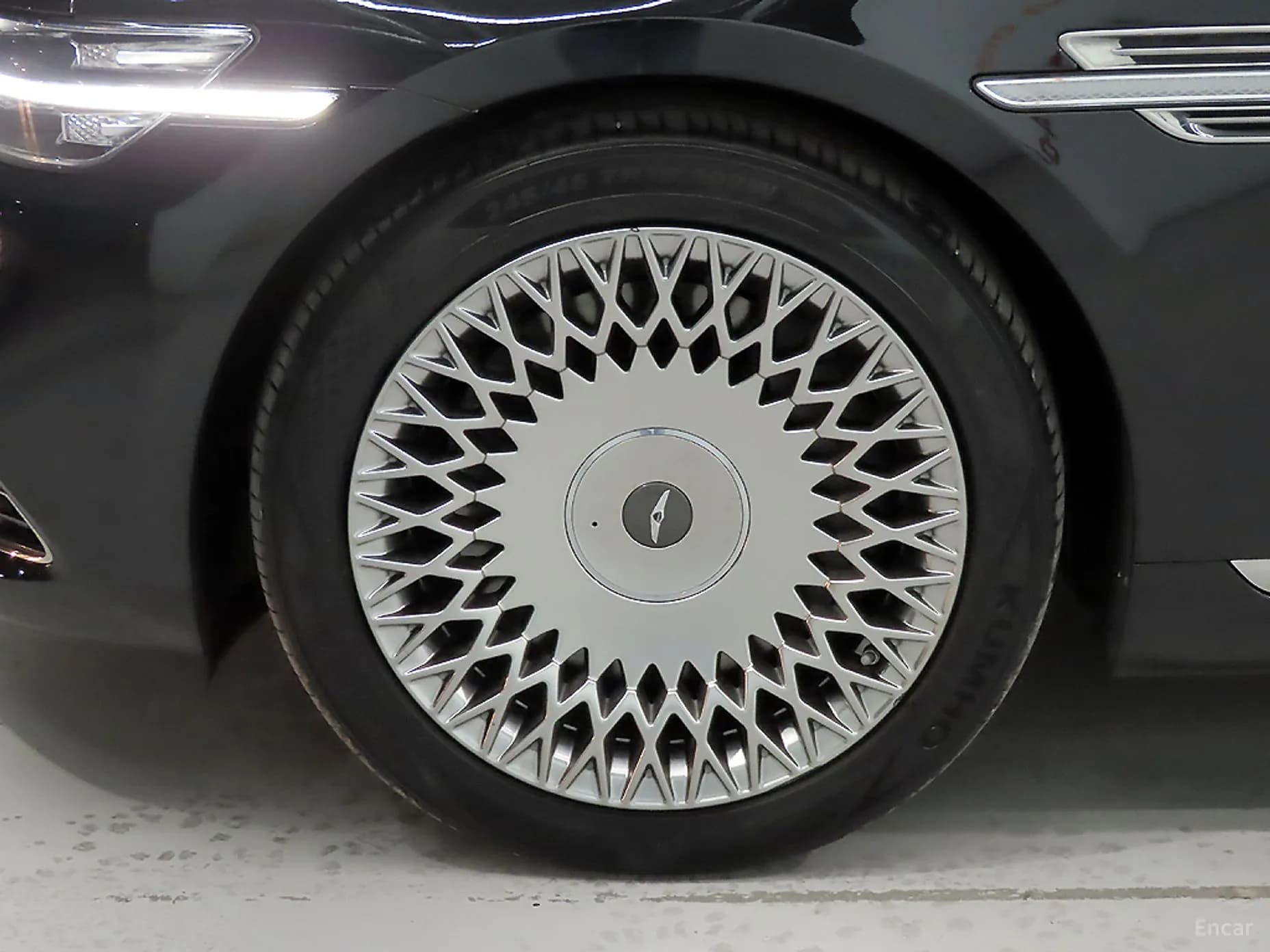 G90