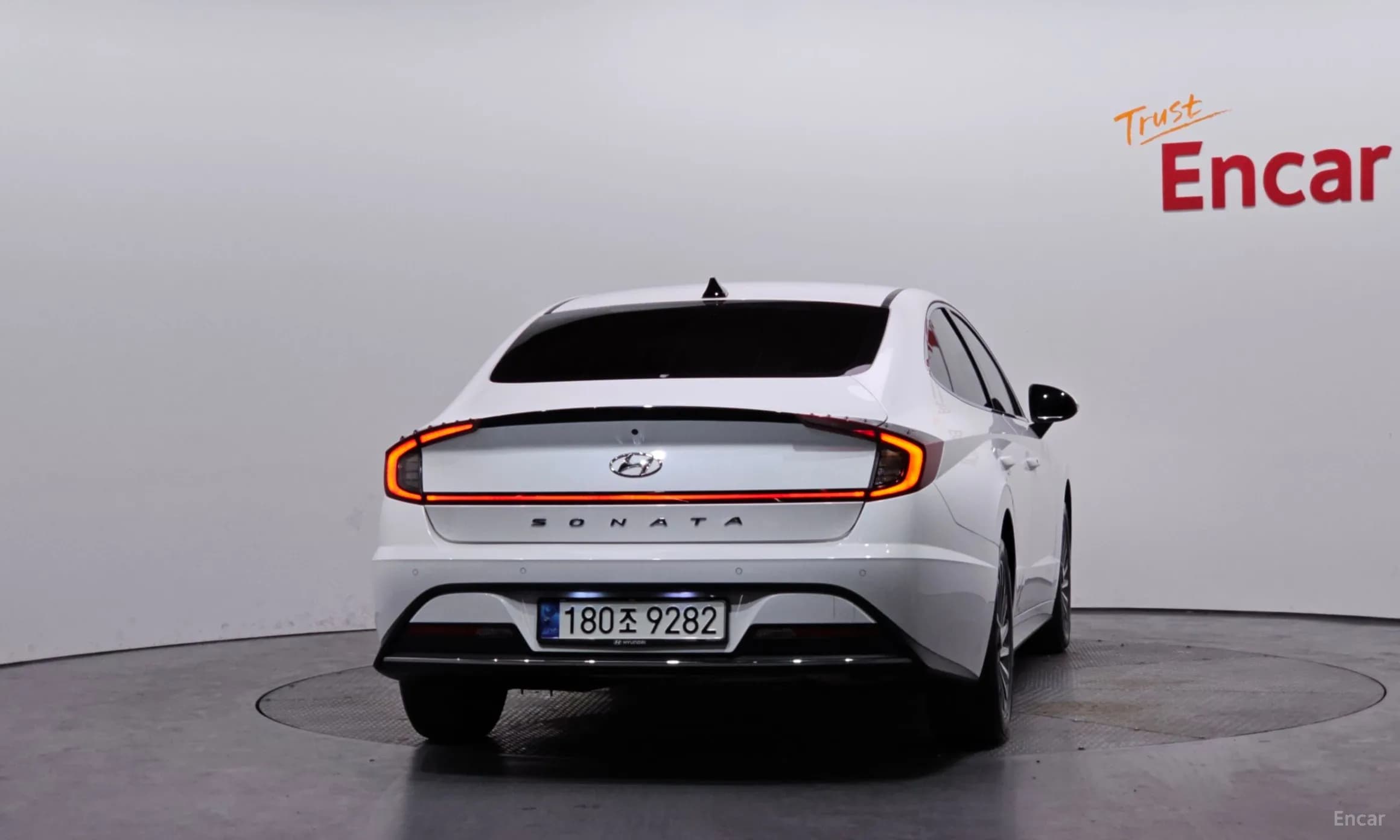 Sonata Hybrid (DN8)
