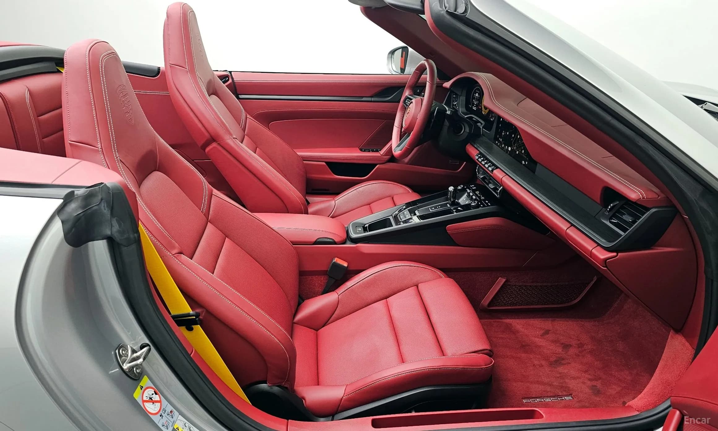 911 (992)