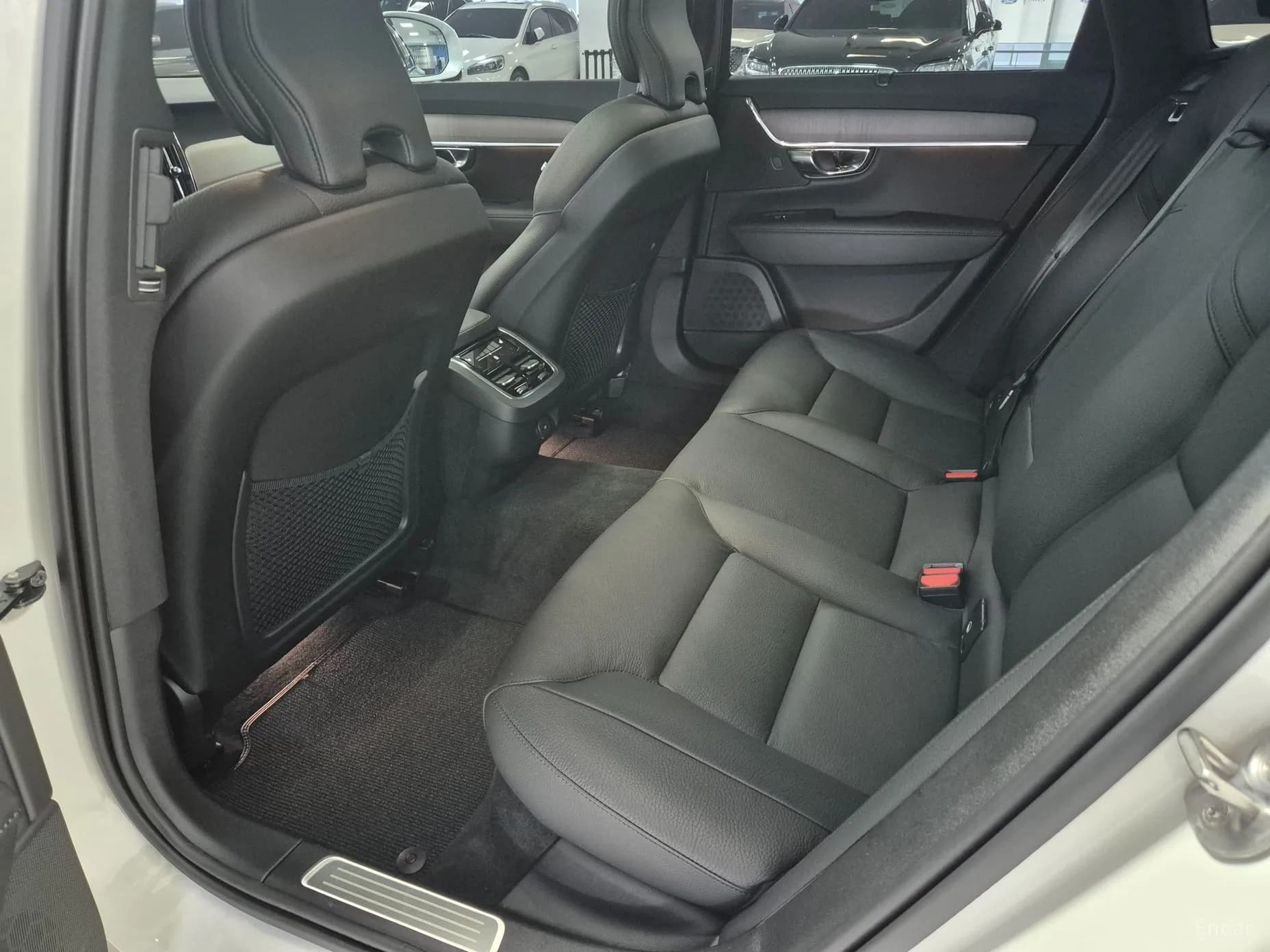 V90 Cross Country