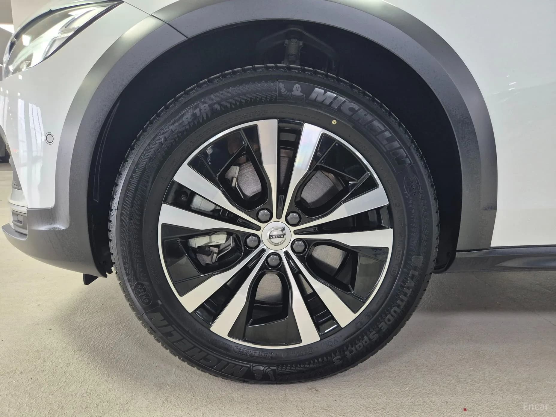 V90 Cross Country