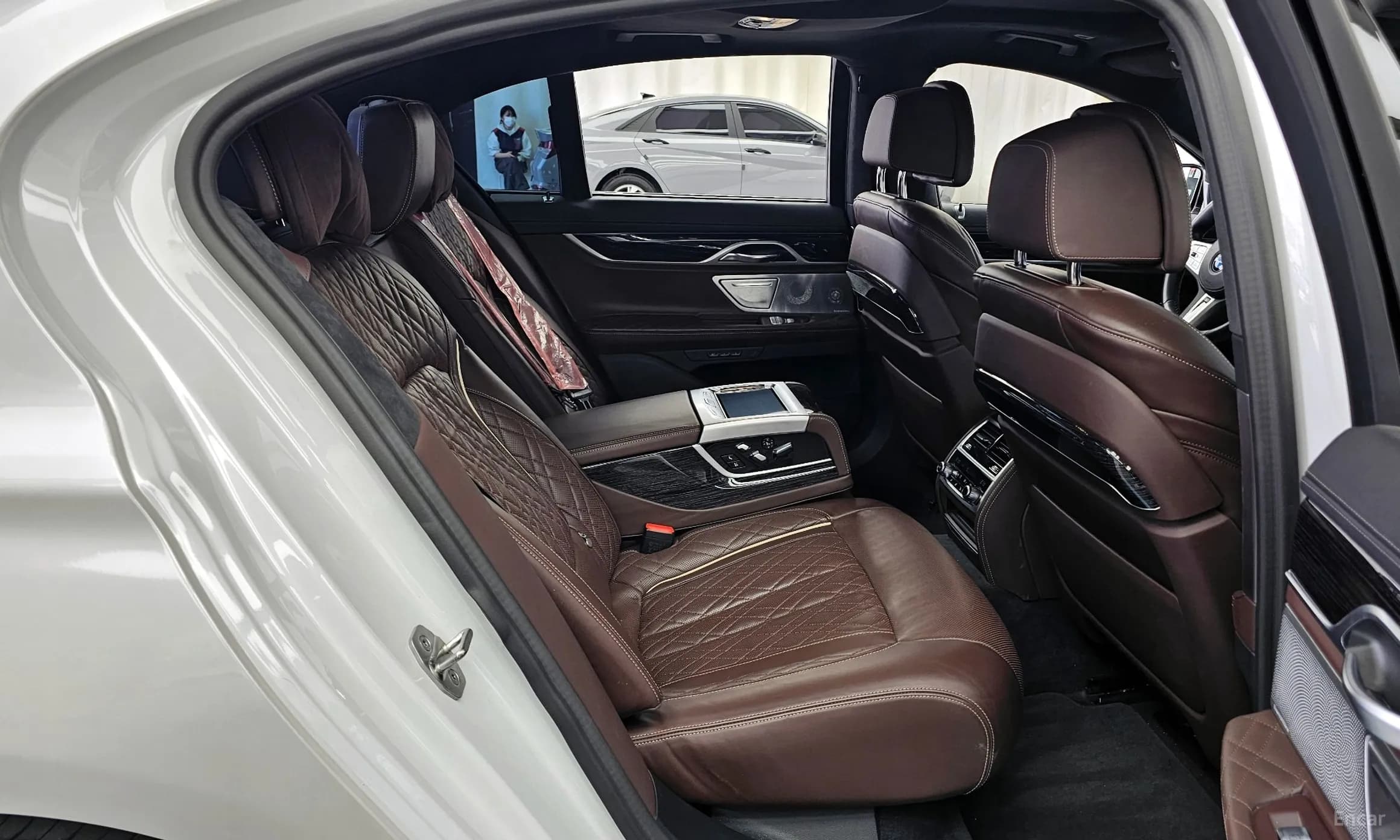 7 Series (G11)