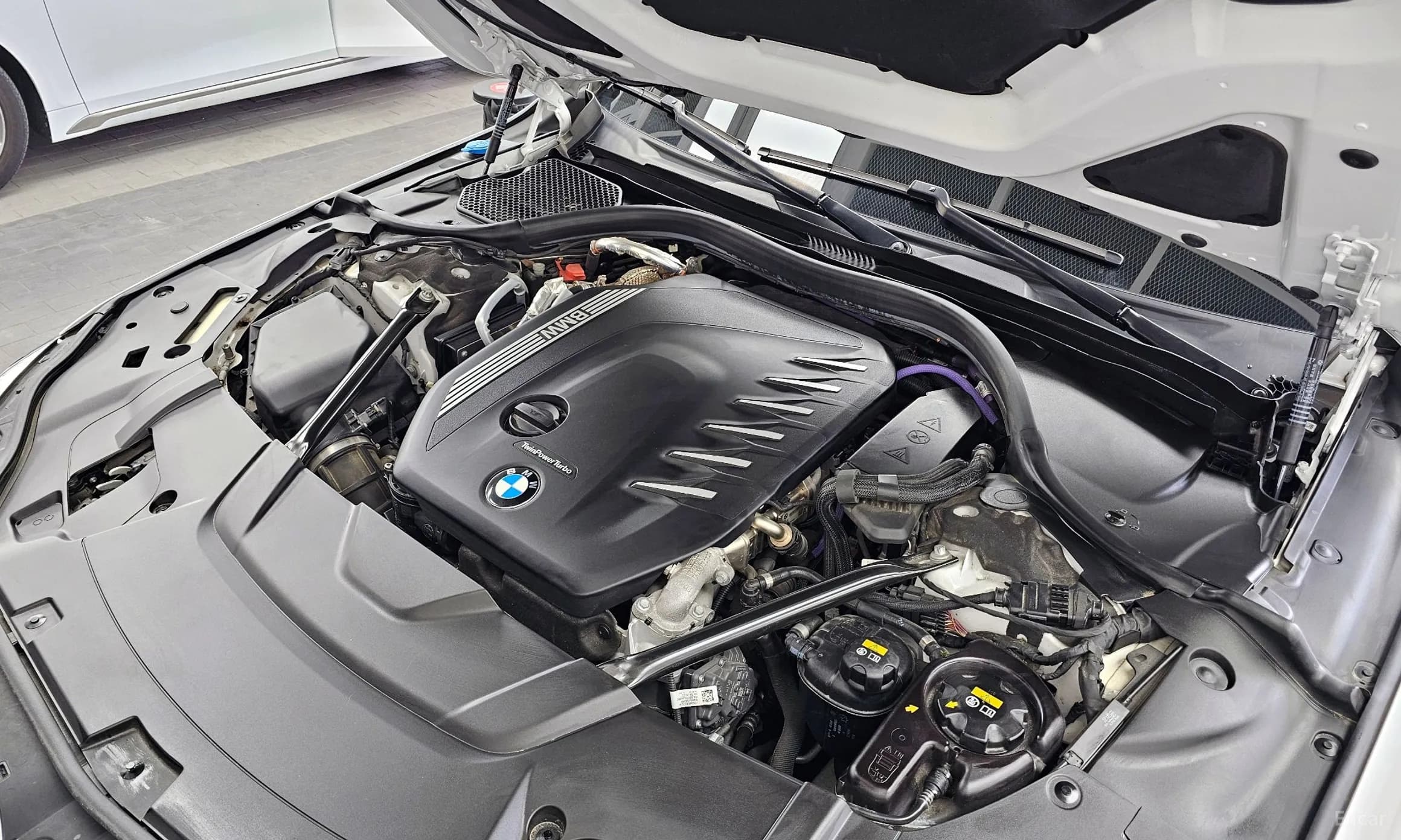 7 Series (G11)