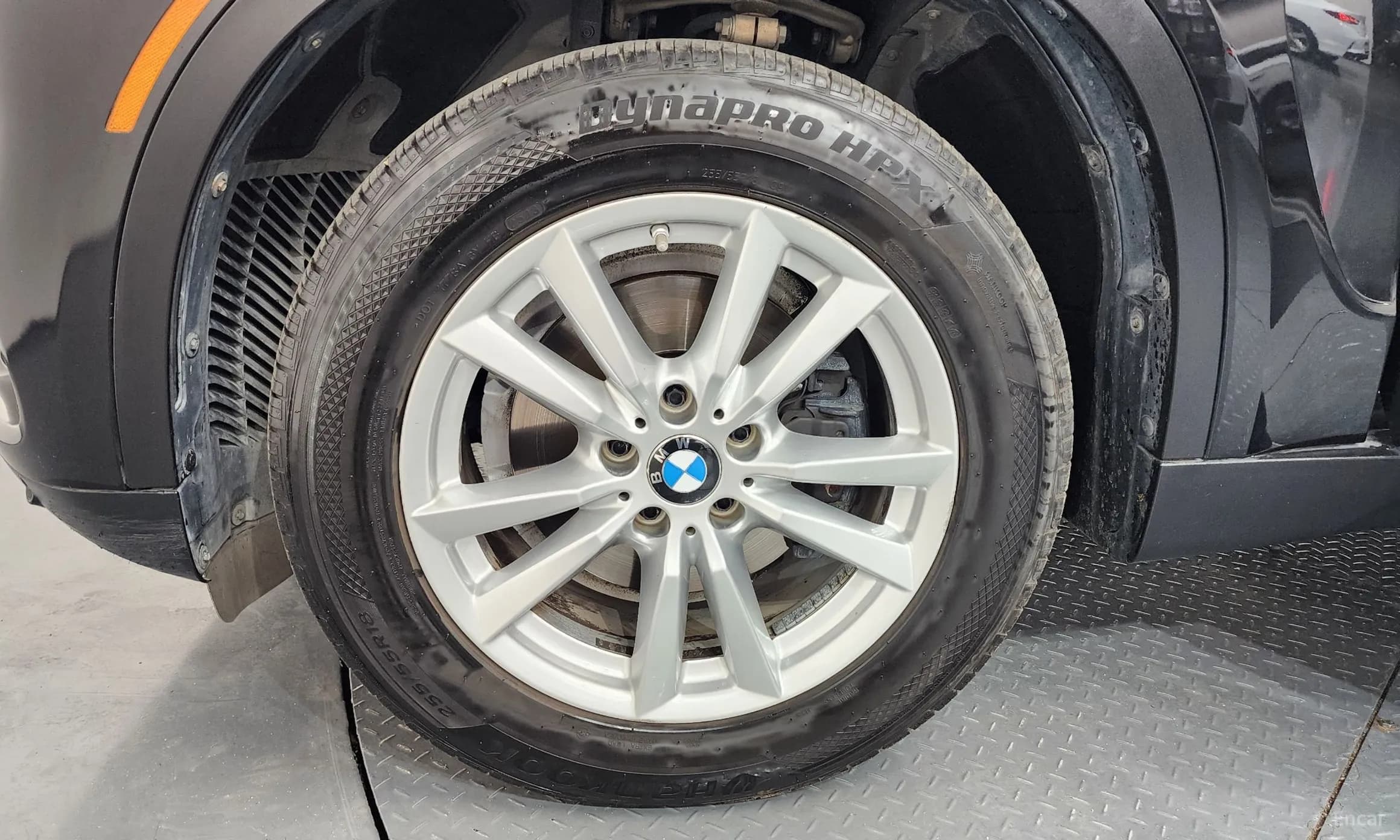 X5 (F15)