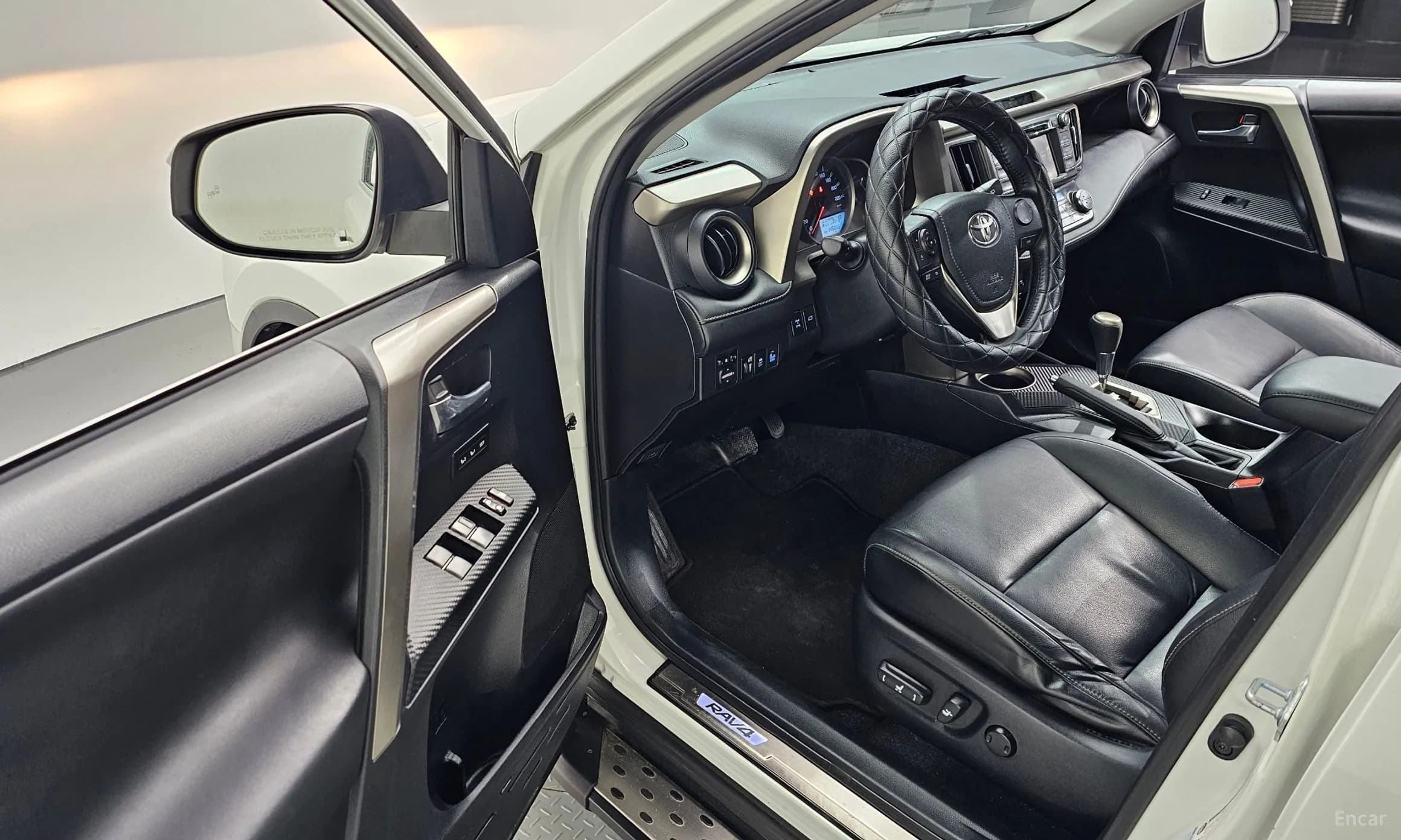 RAV4