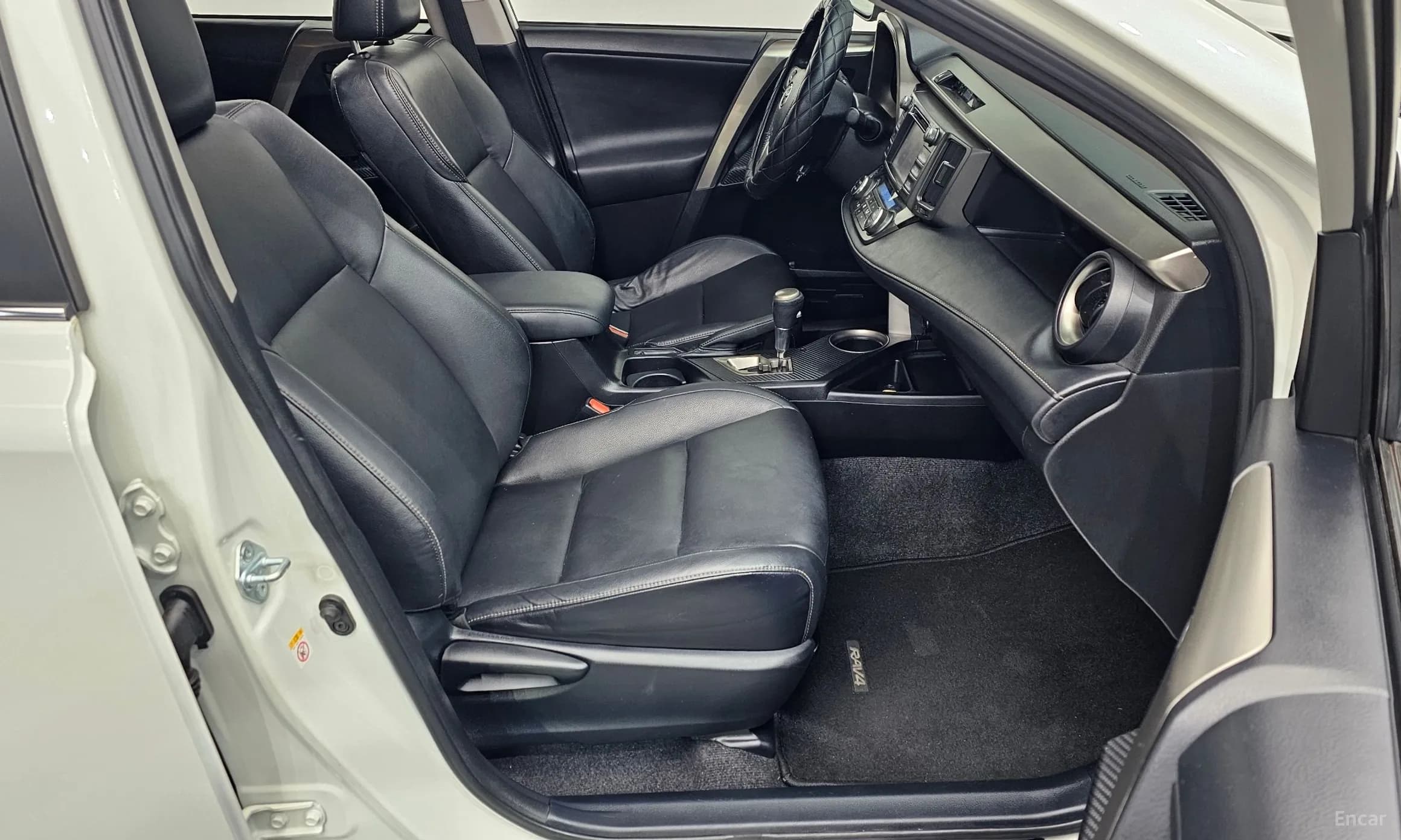 RAV4