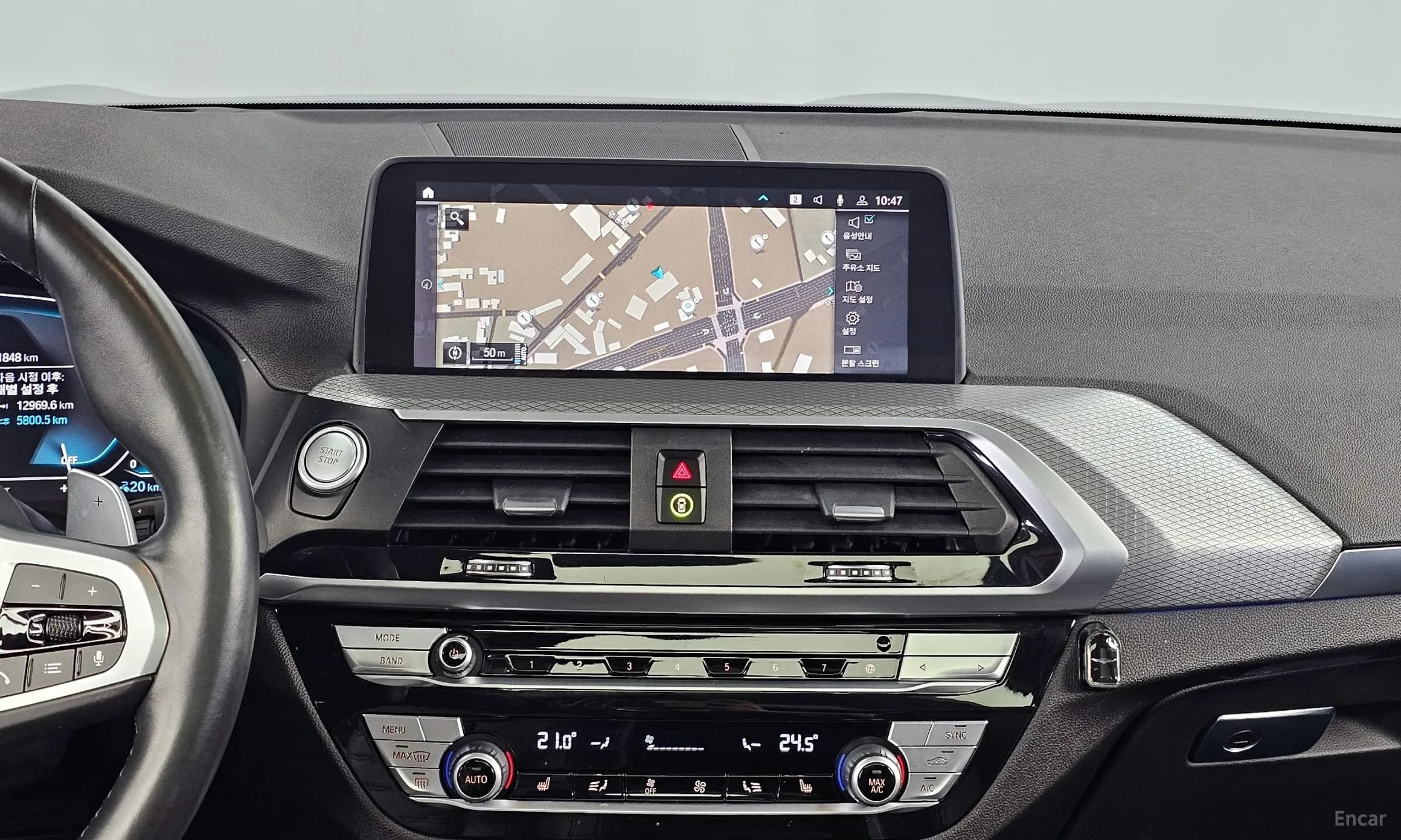 X3 (G01)