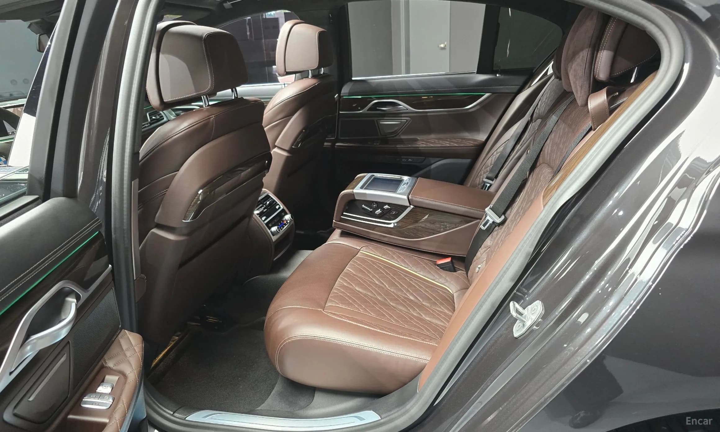 7 Series (G11)