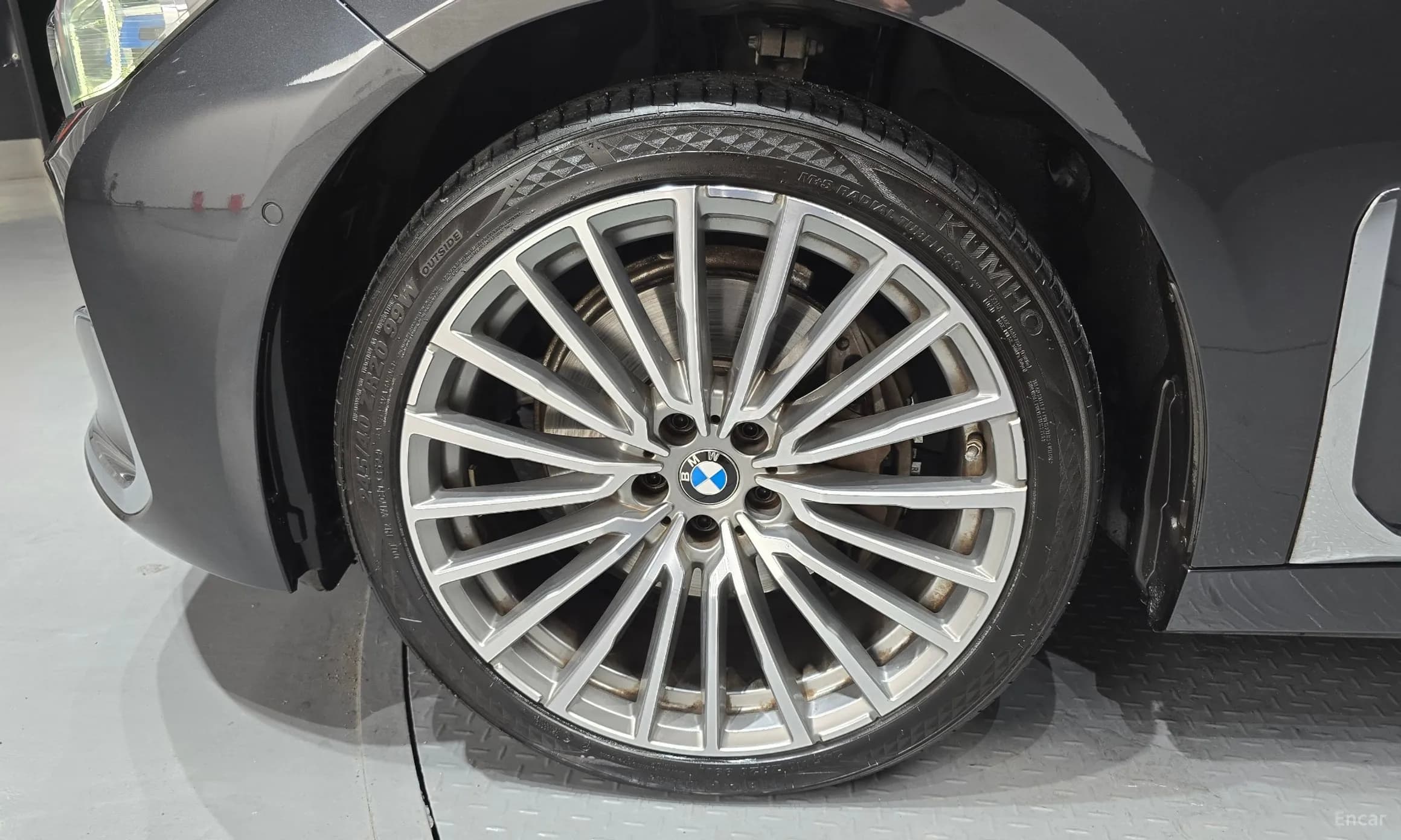 7 Series (G11)