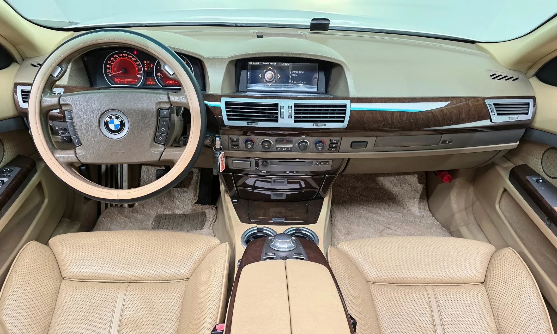 7 Series (E65)