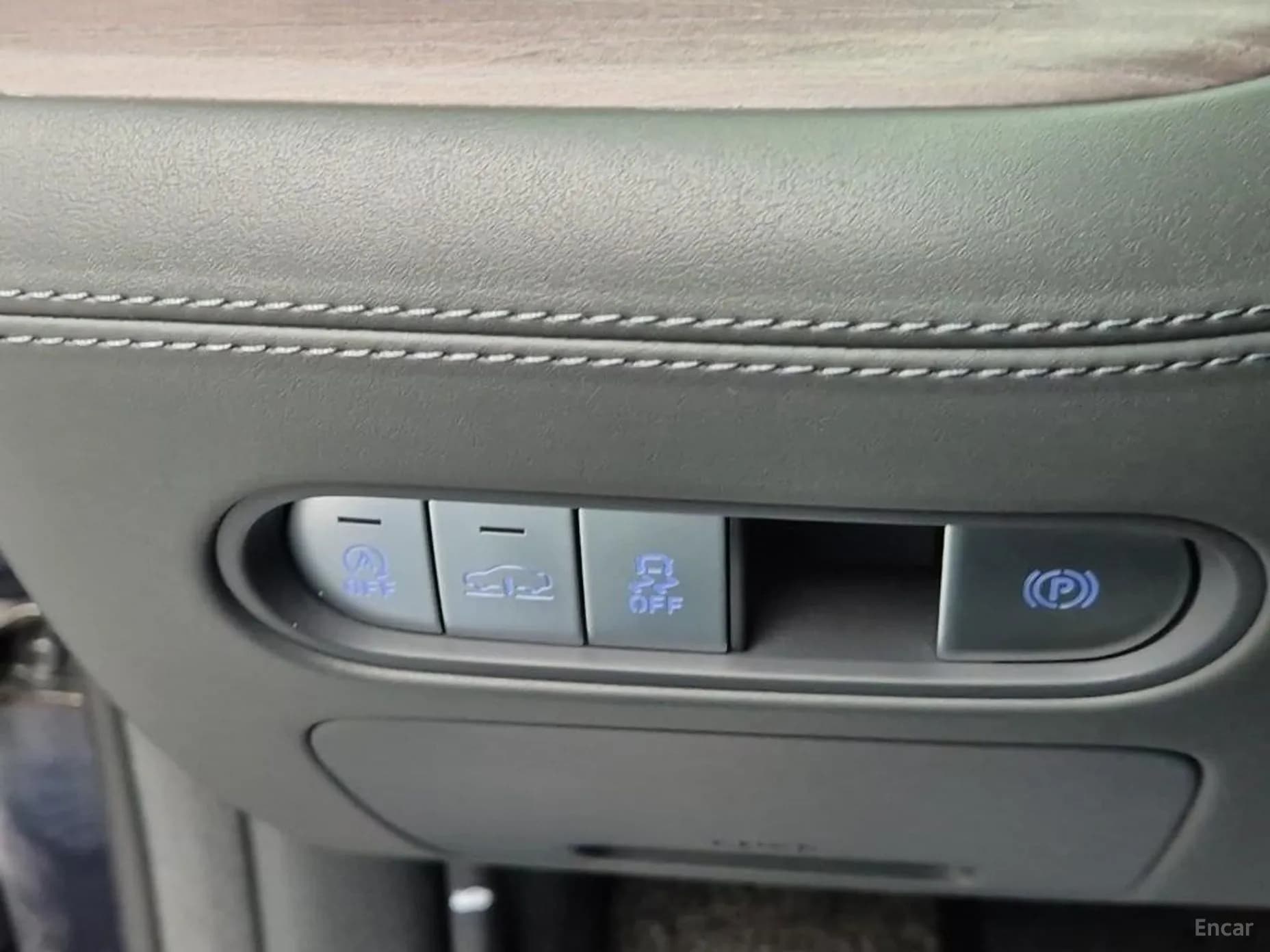 G90 (RS4)