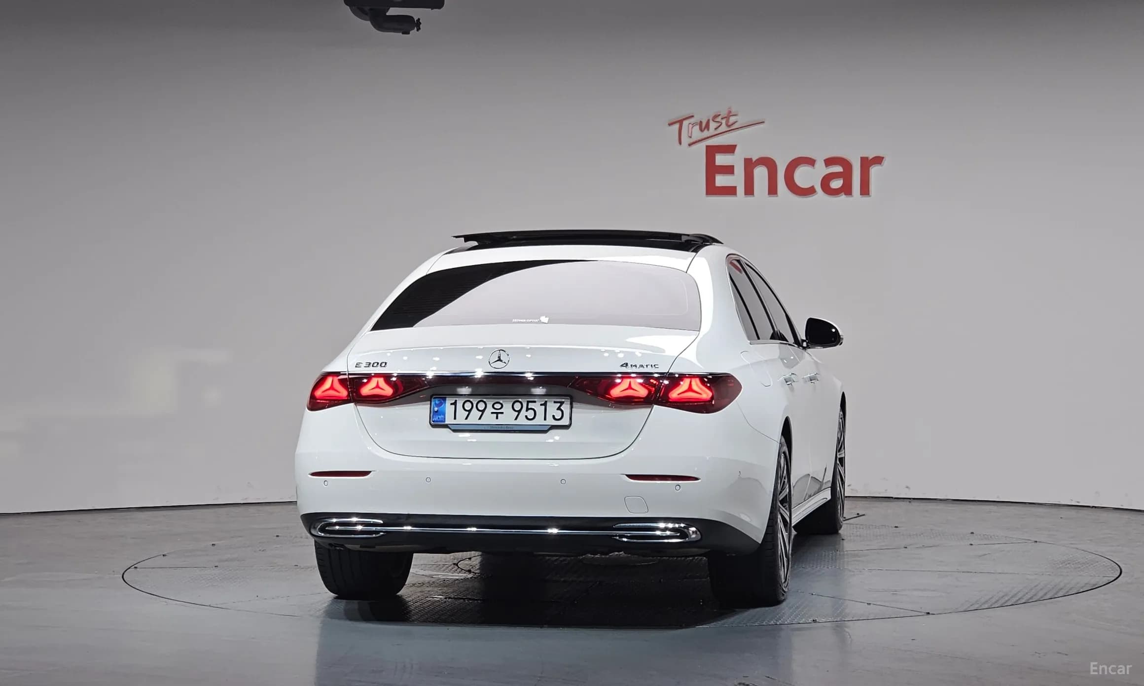 E-Class W214
