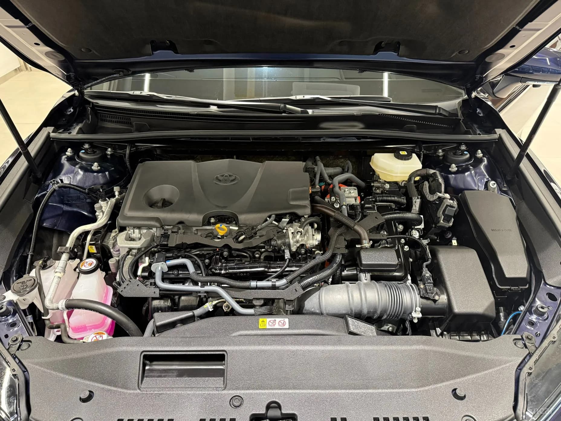 Camry (XV80)