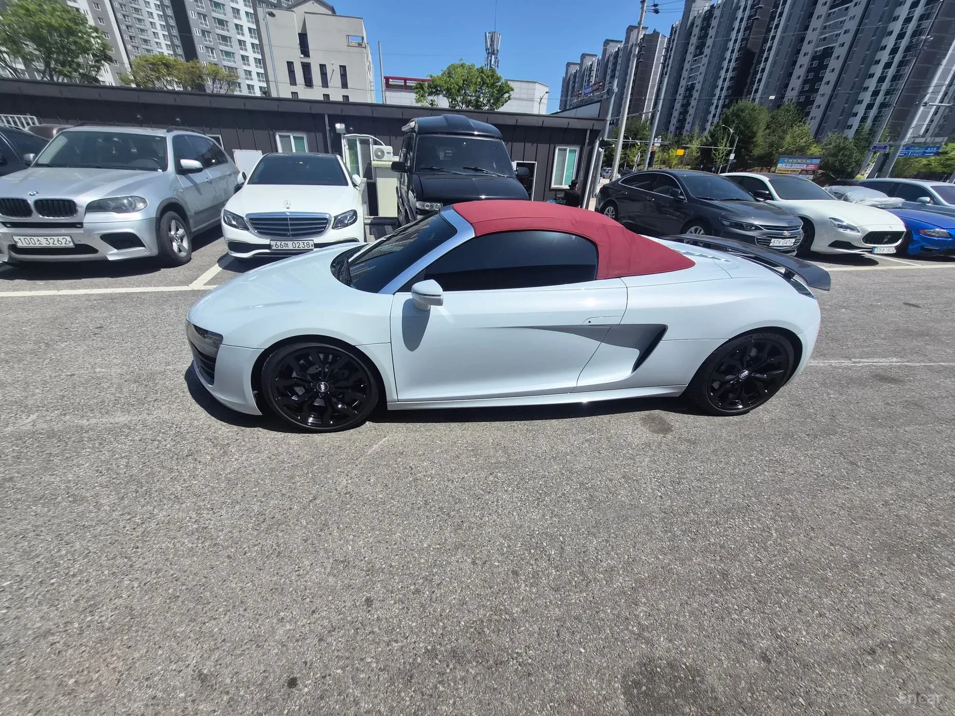 R8