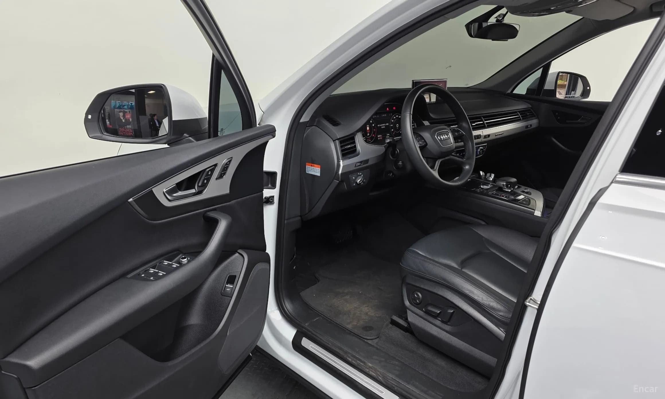 Q7 (4M)