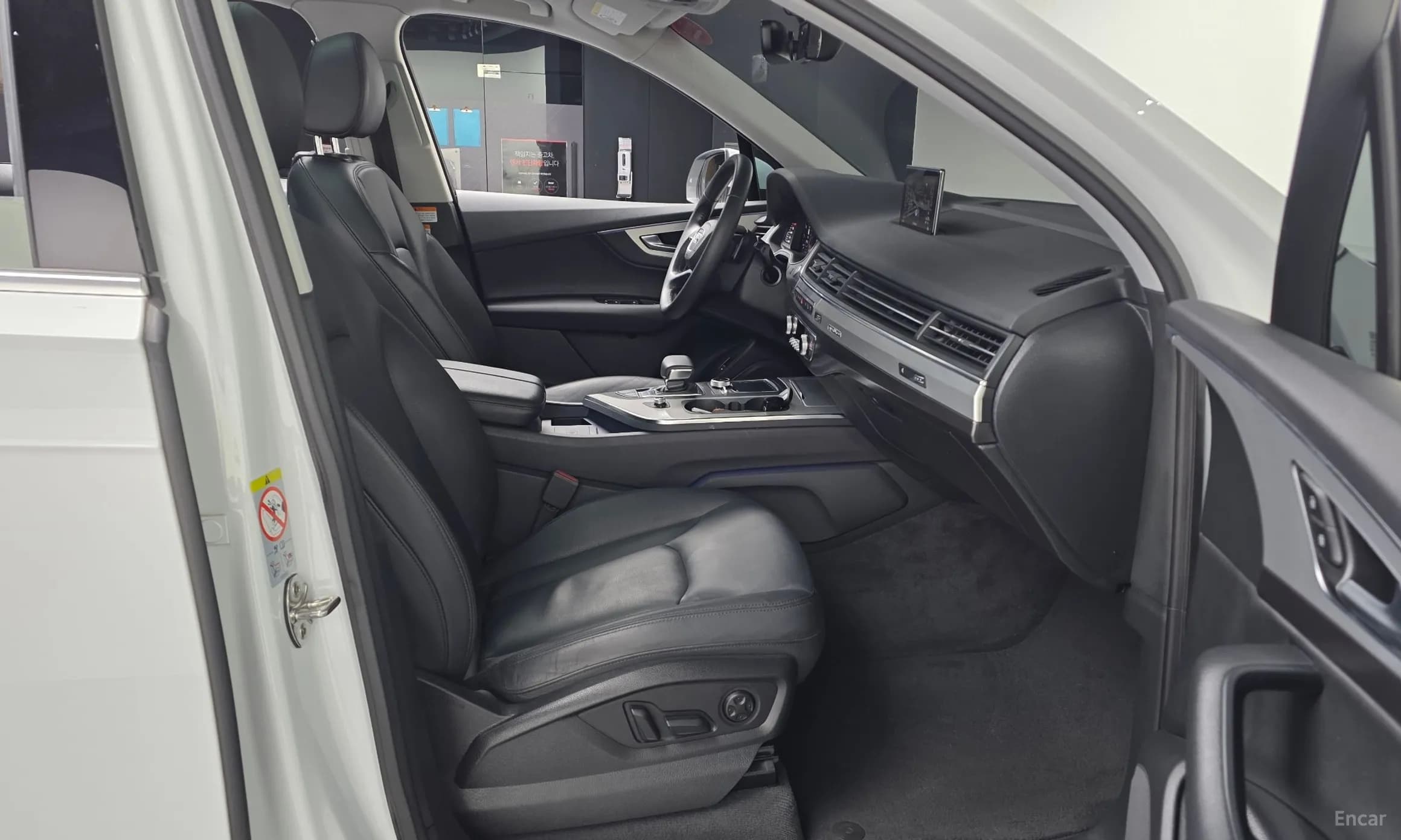 Q7 (4M)