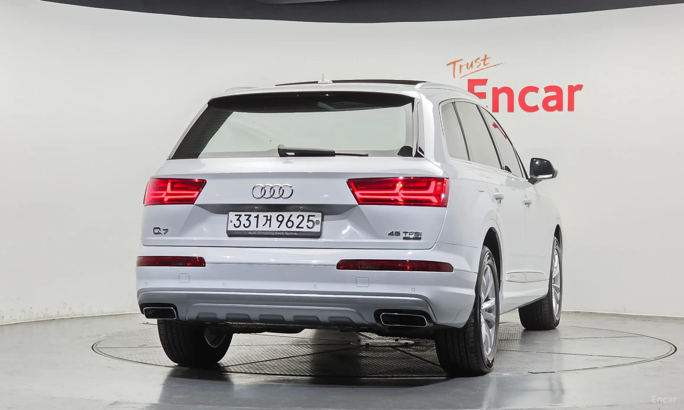 Q7 (4M)