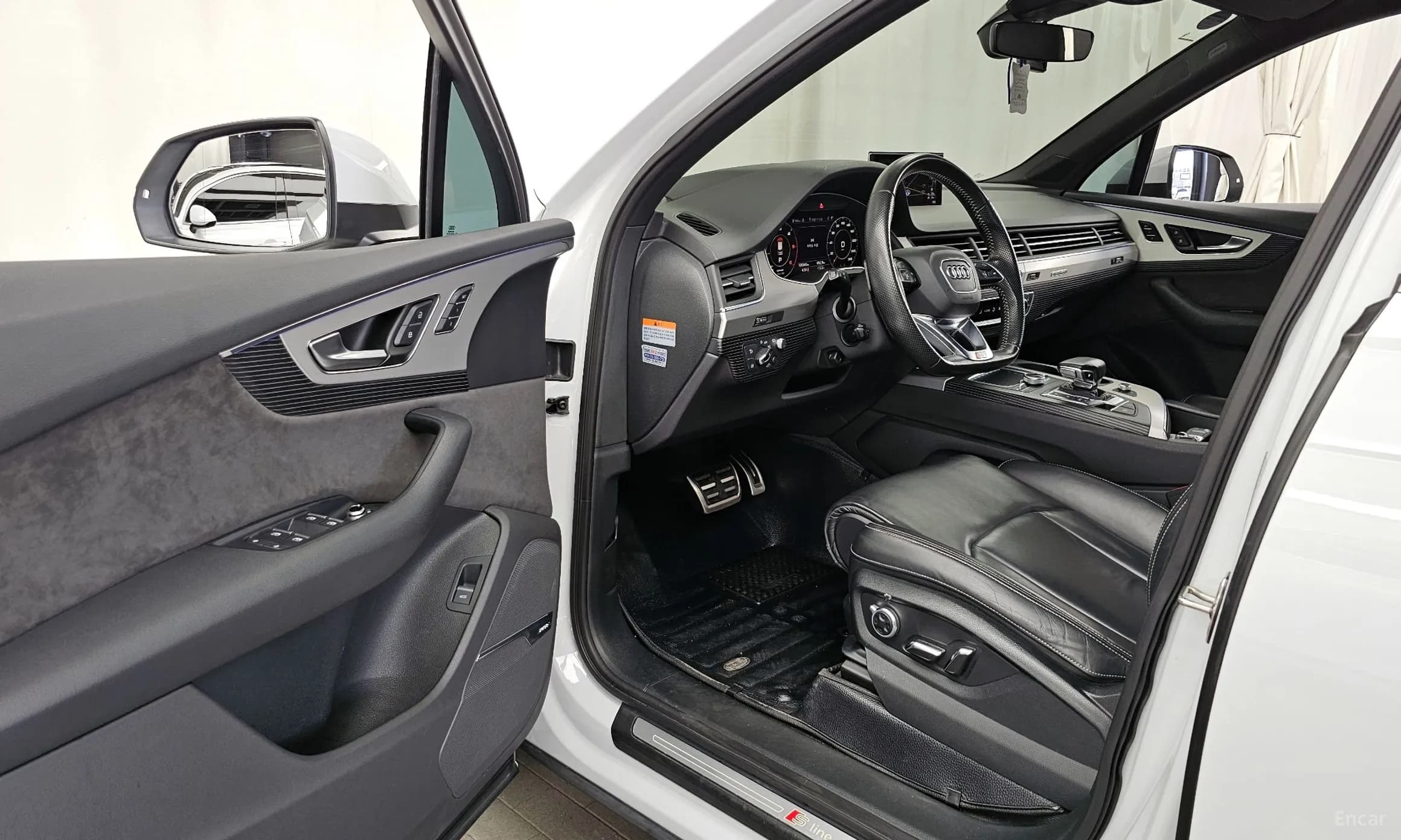 Q7 (4M)