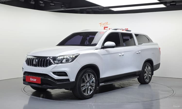 Rexton Sports Khan
