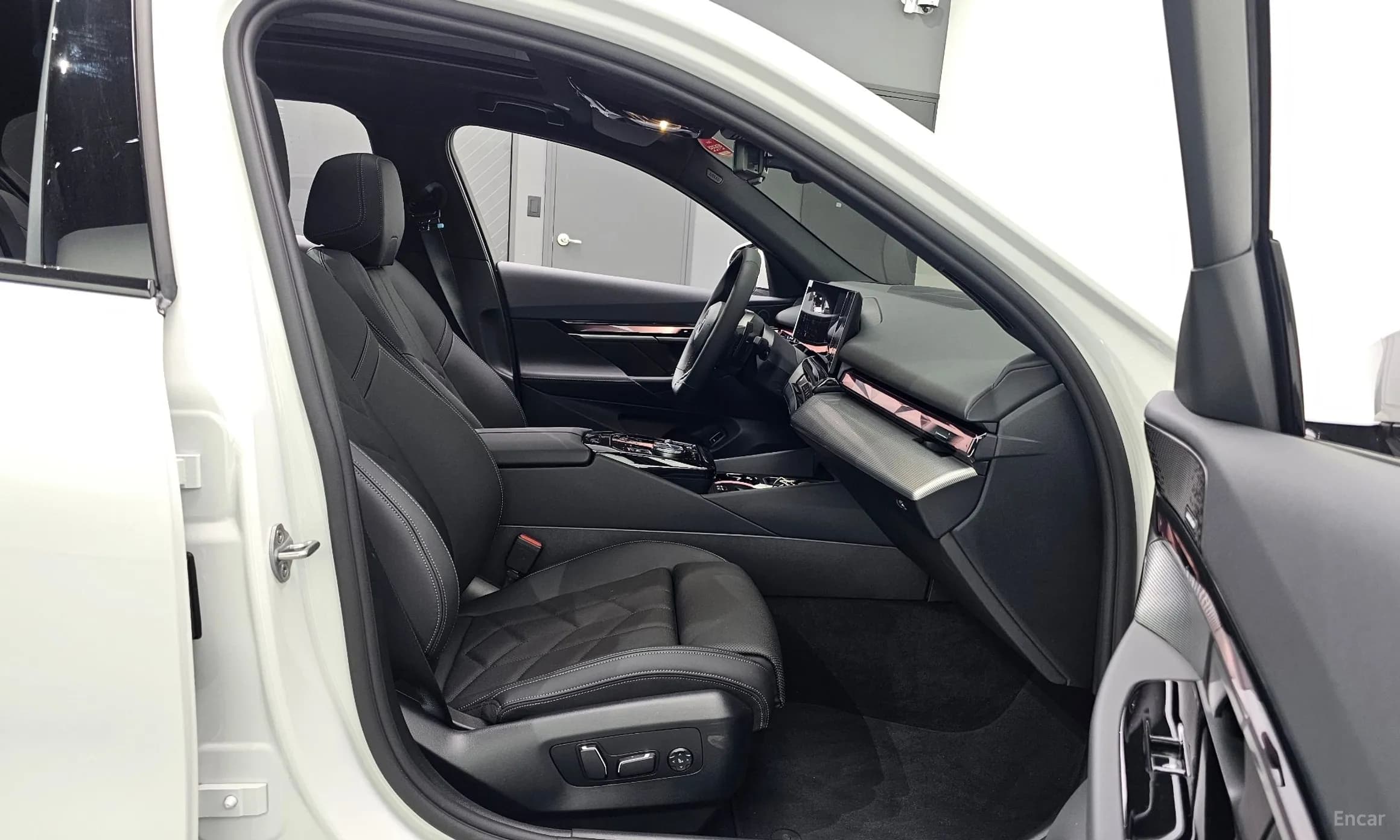 5 Series (G60)