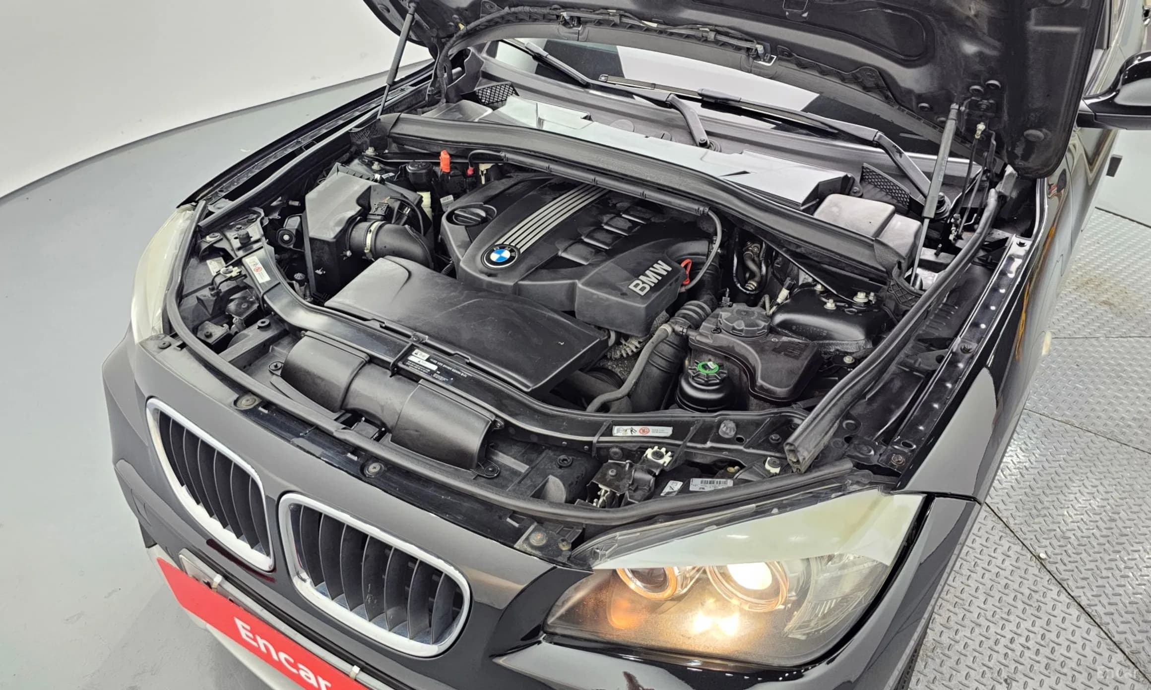 X1 (E84)