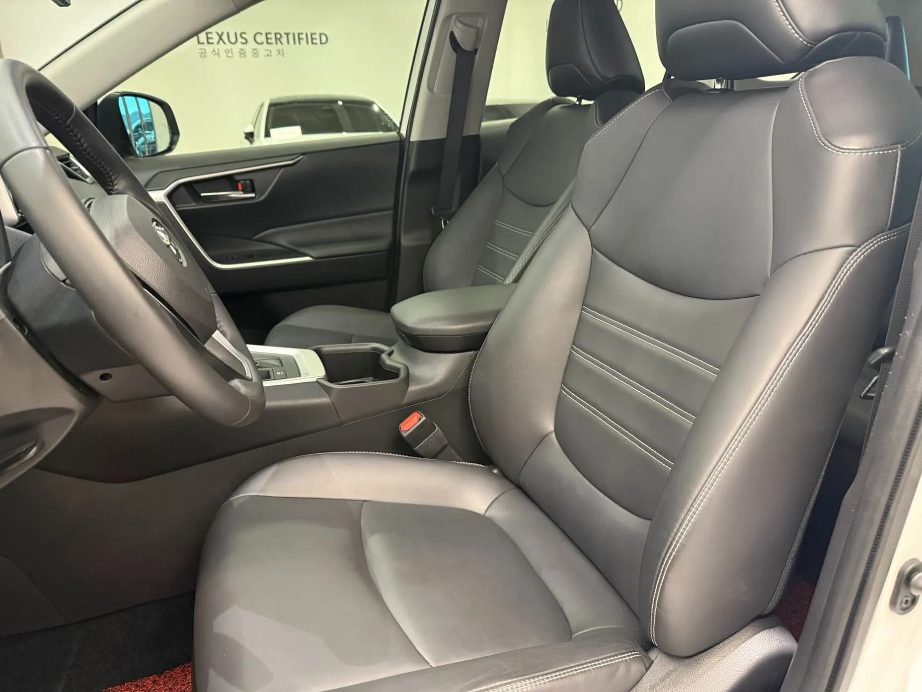 RAV4 5th Generation