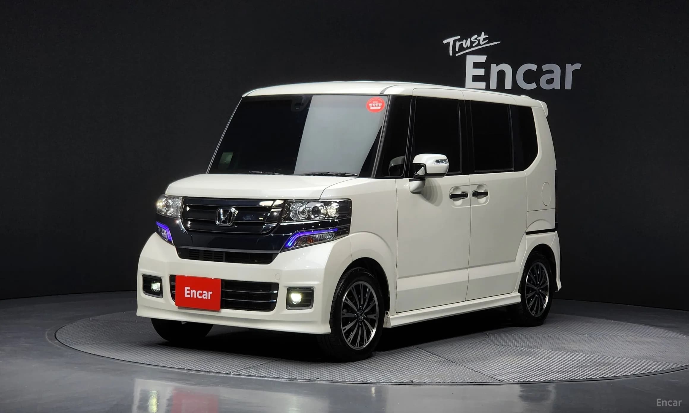 N-BOX