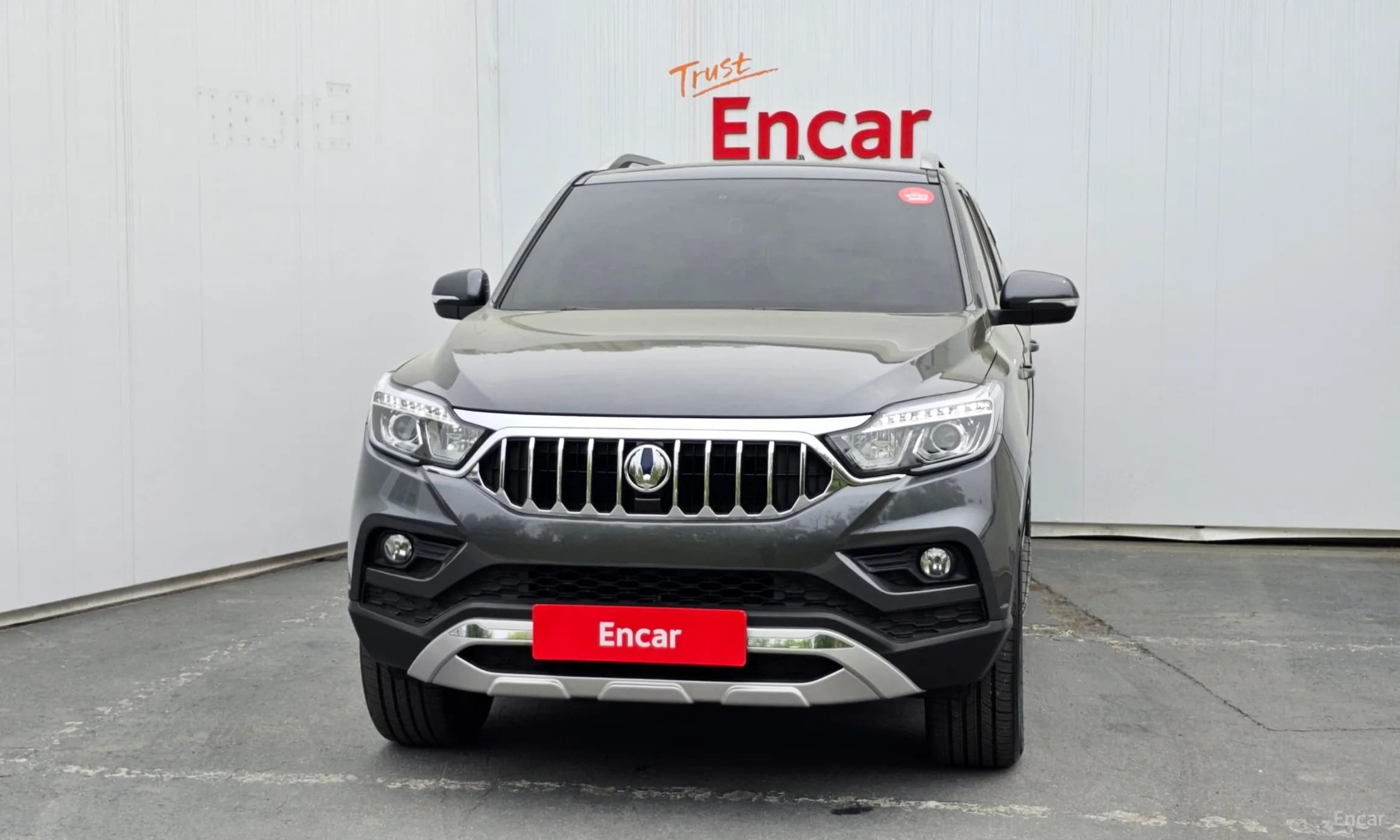 Rexton Sports Khan