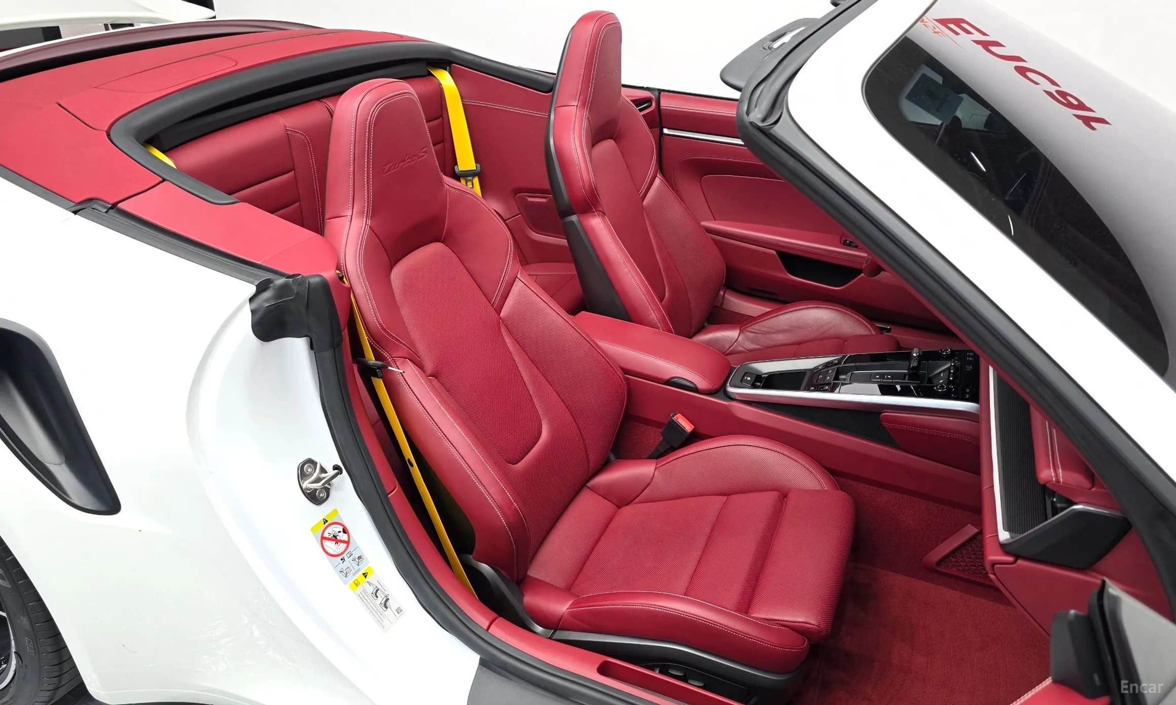 911 (992)