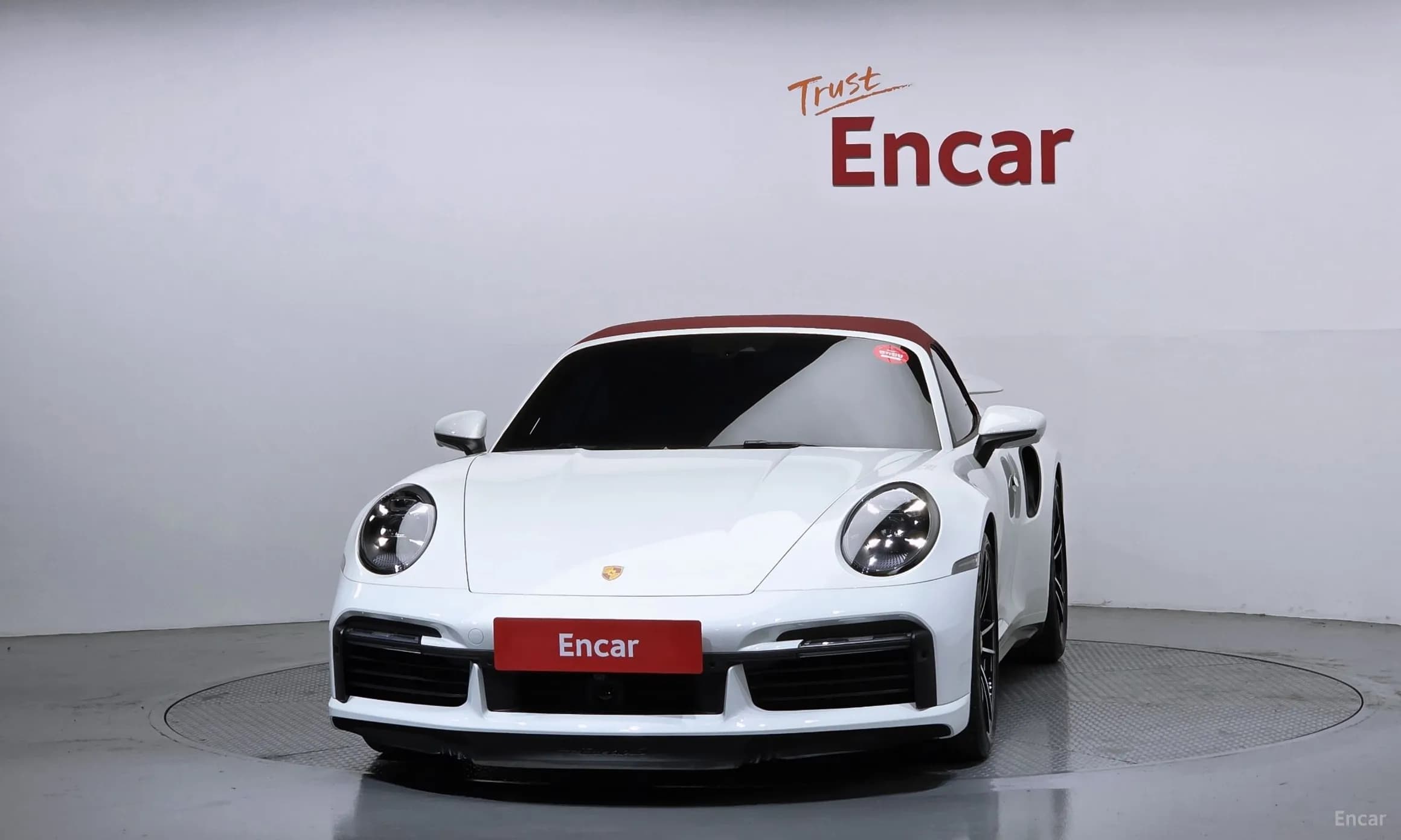911 (992)