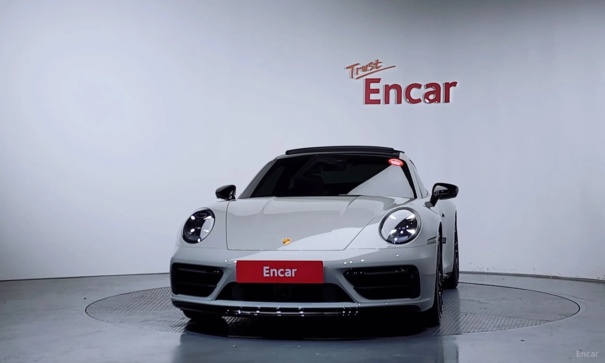 911 (992)