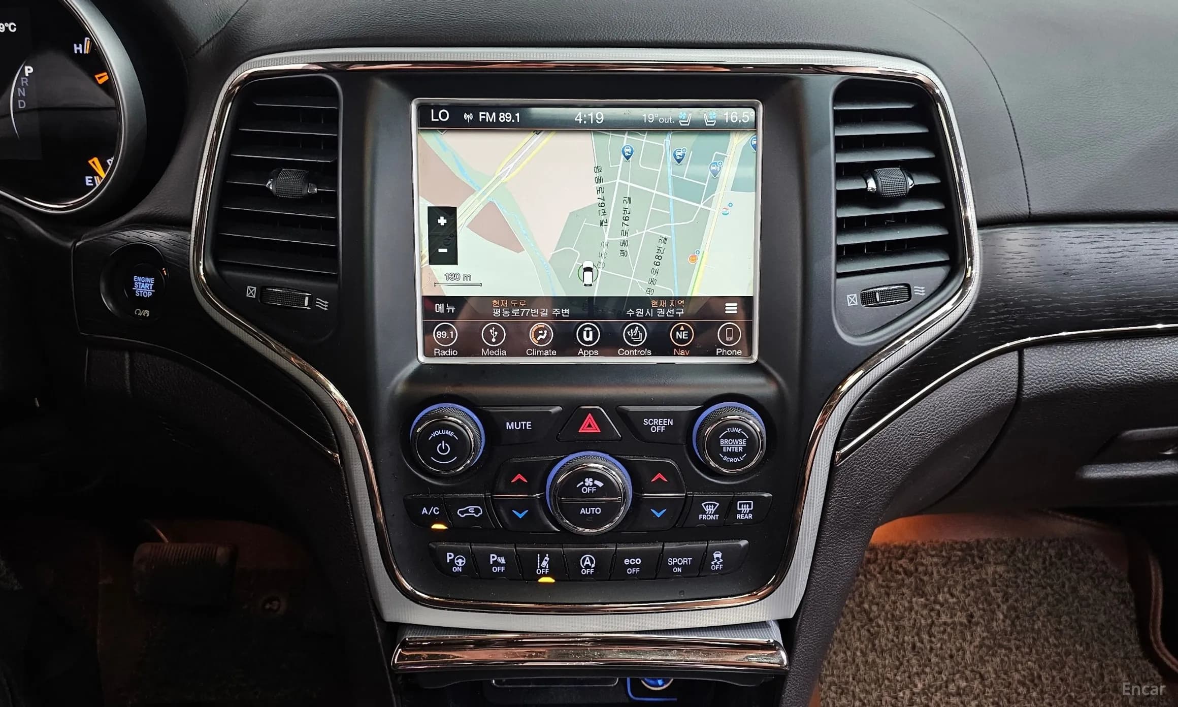 Grand Cherokee
