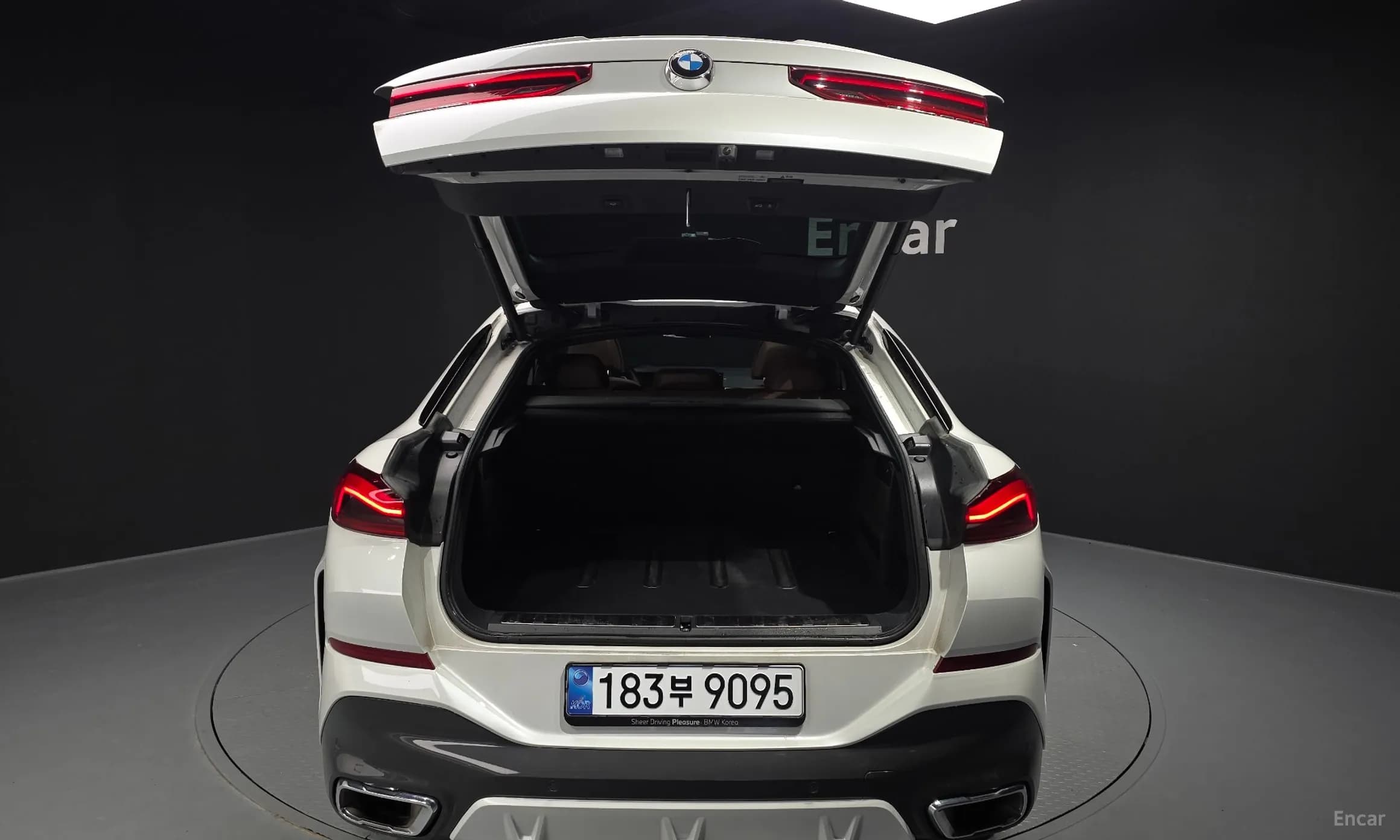X6 (G06)