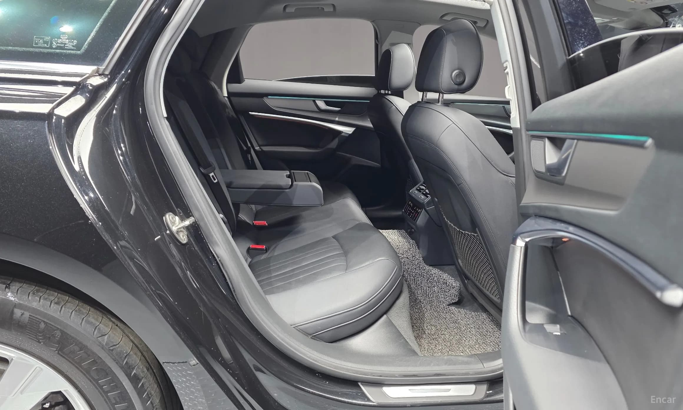 A6 (C8)