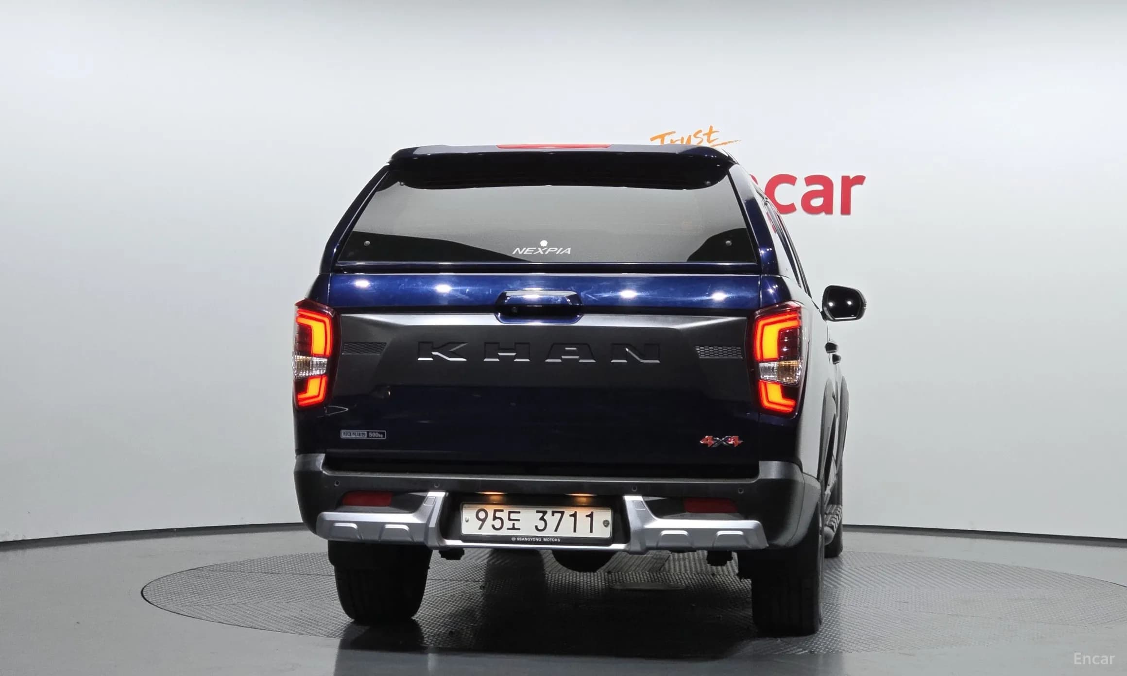 Rexton Sports Khan