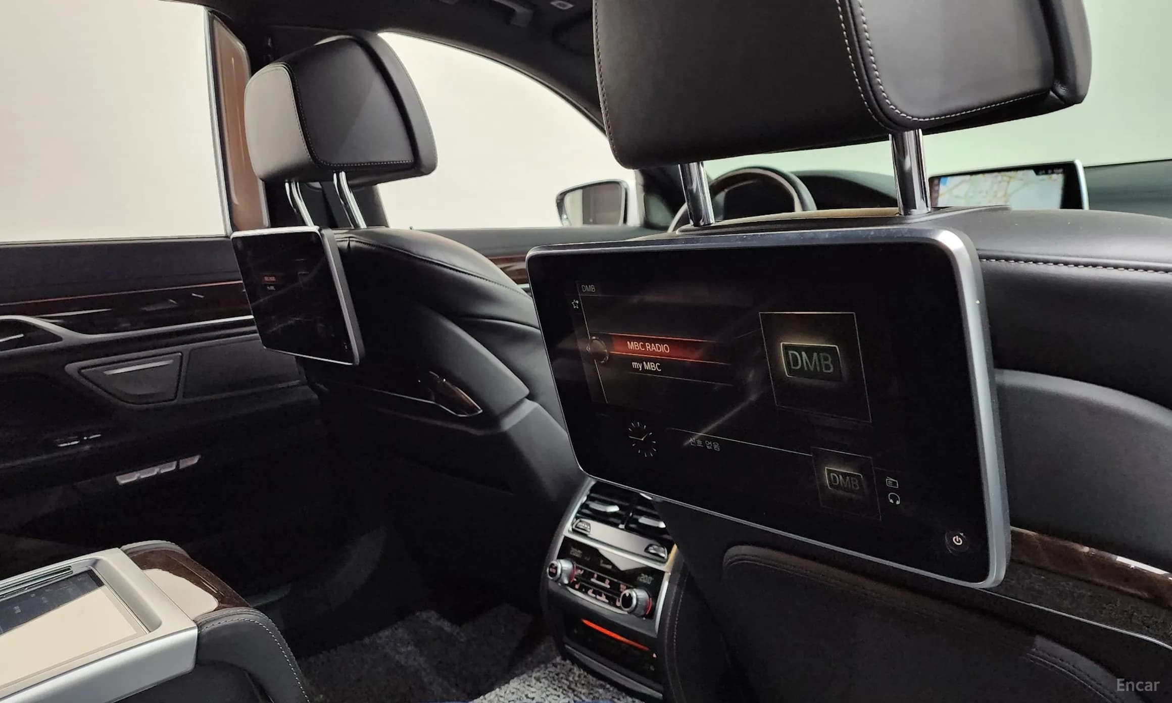 7 Series (G11)