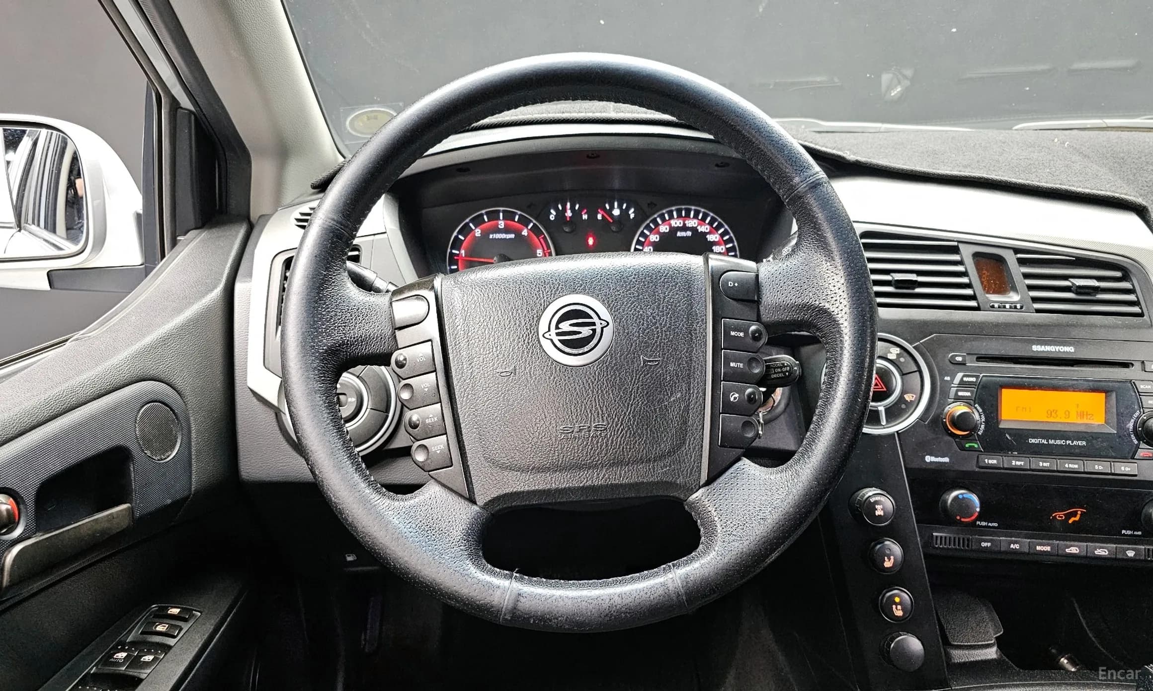 Korando Sports