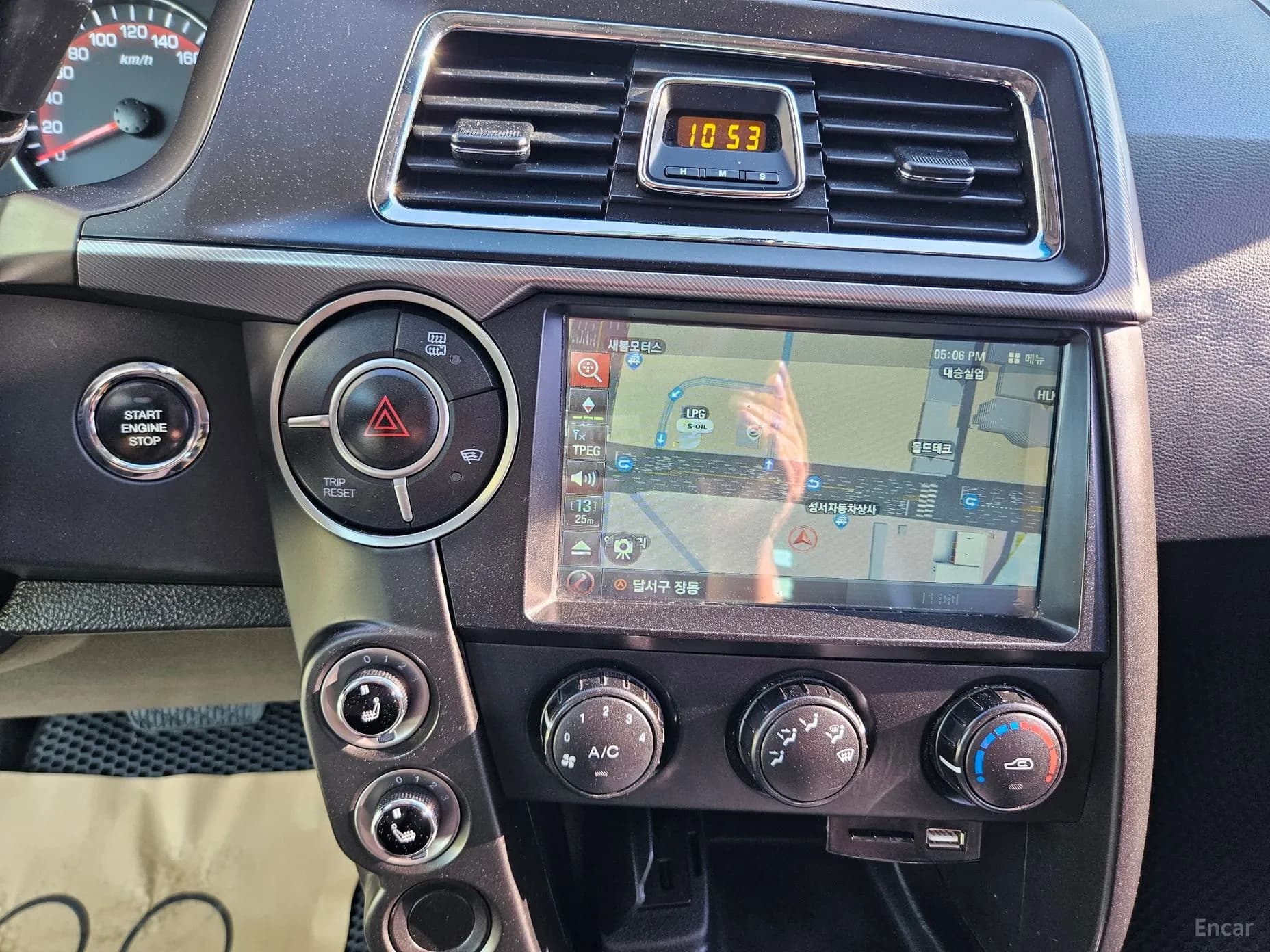 Korando Sports