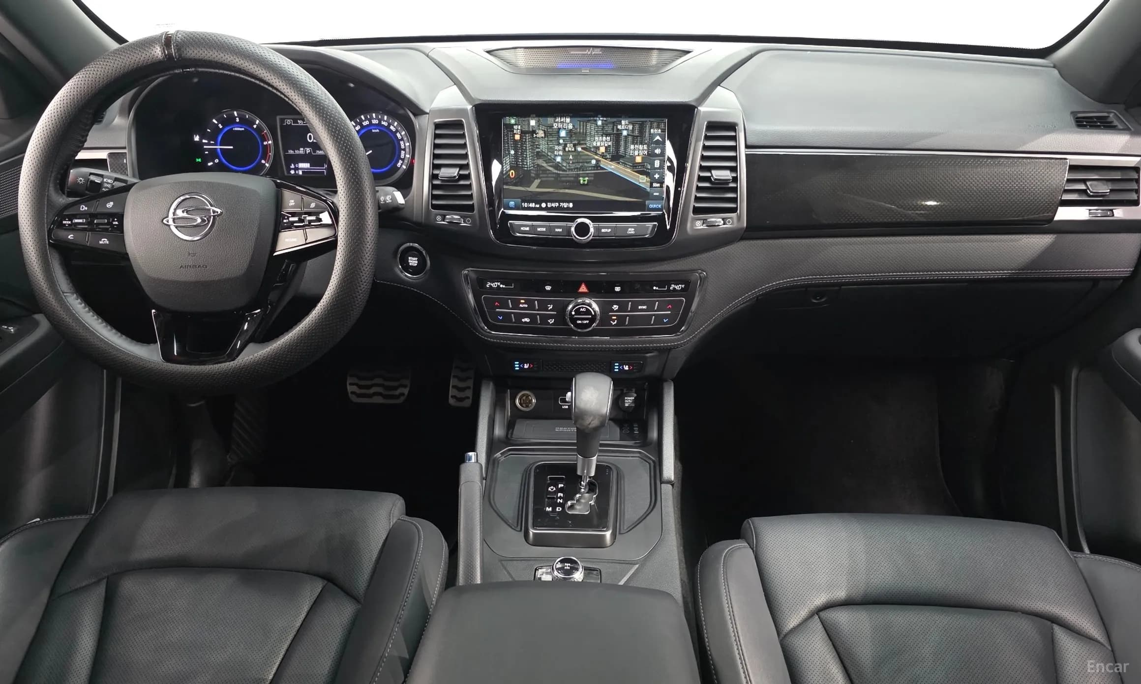 Rexton Sports Khan