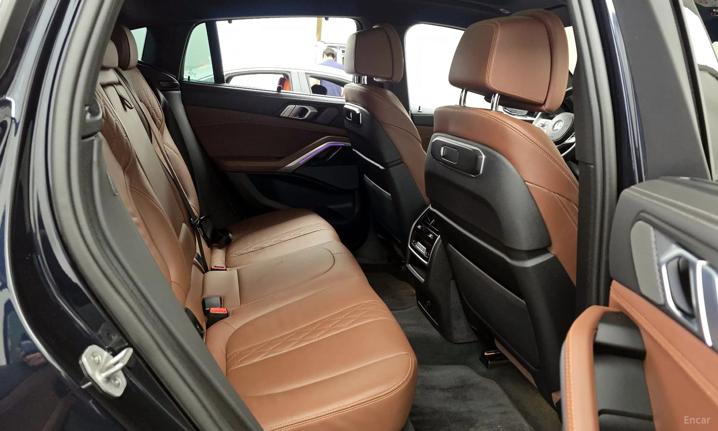 X6 (G06)