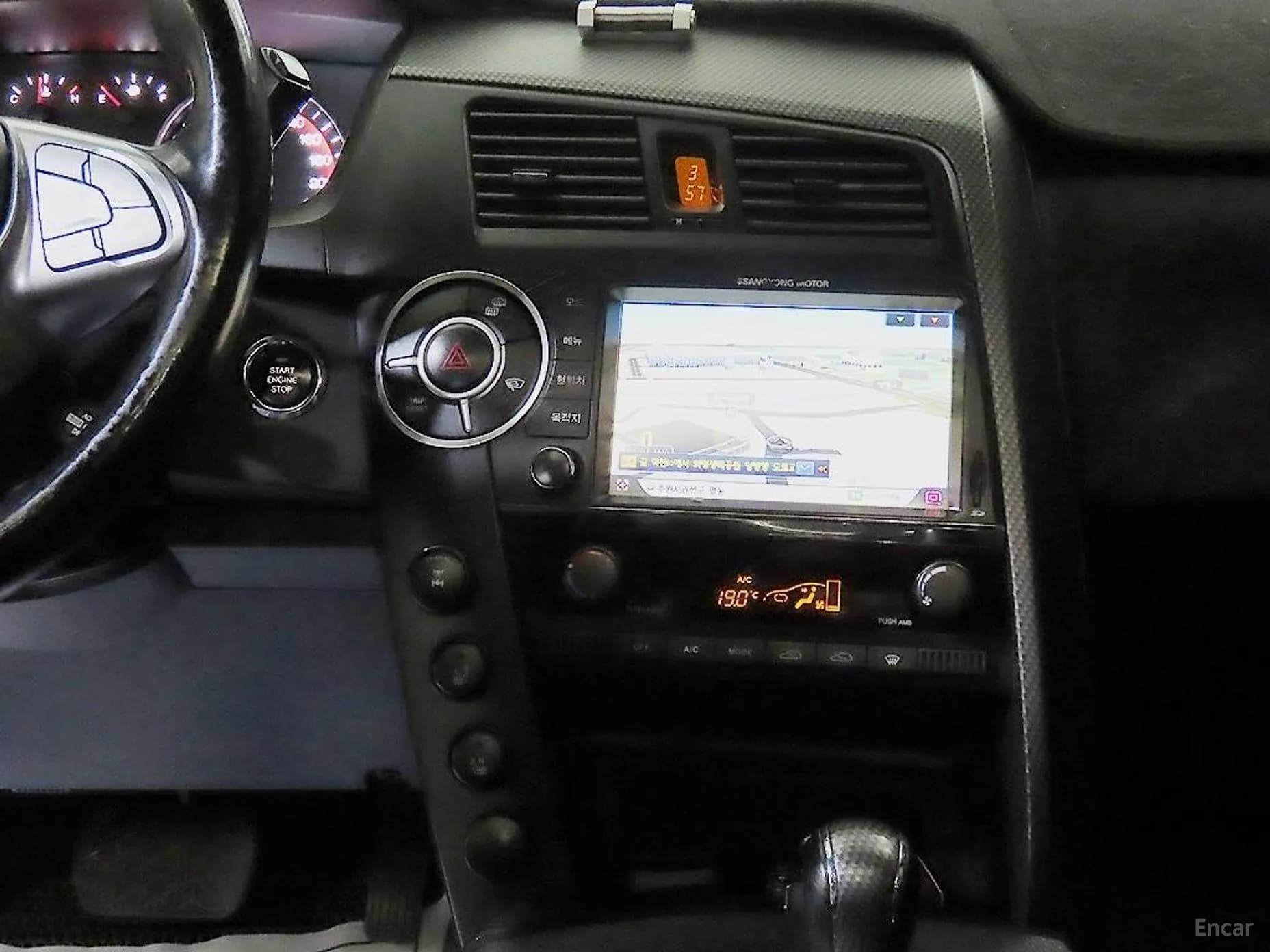 Korando Sports