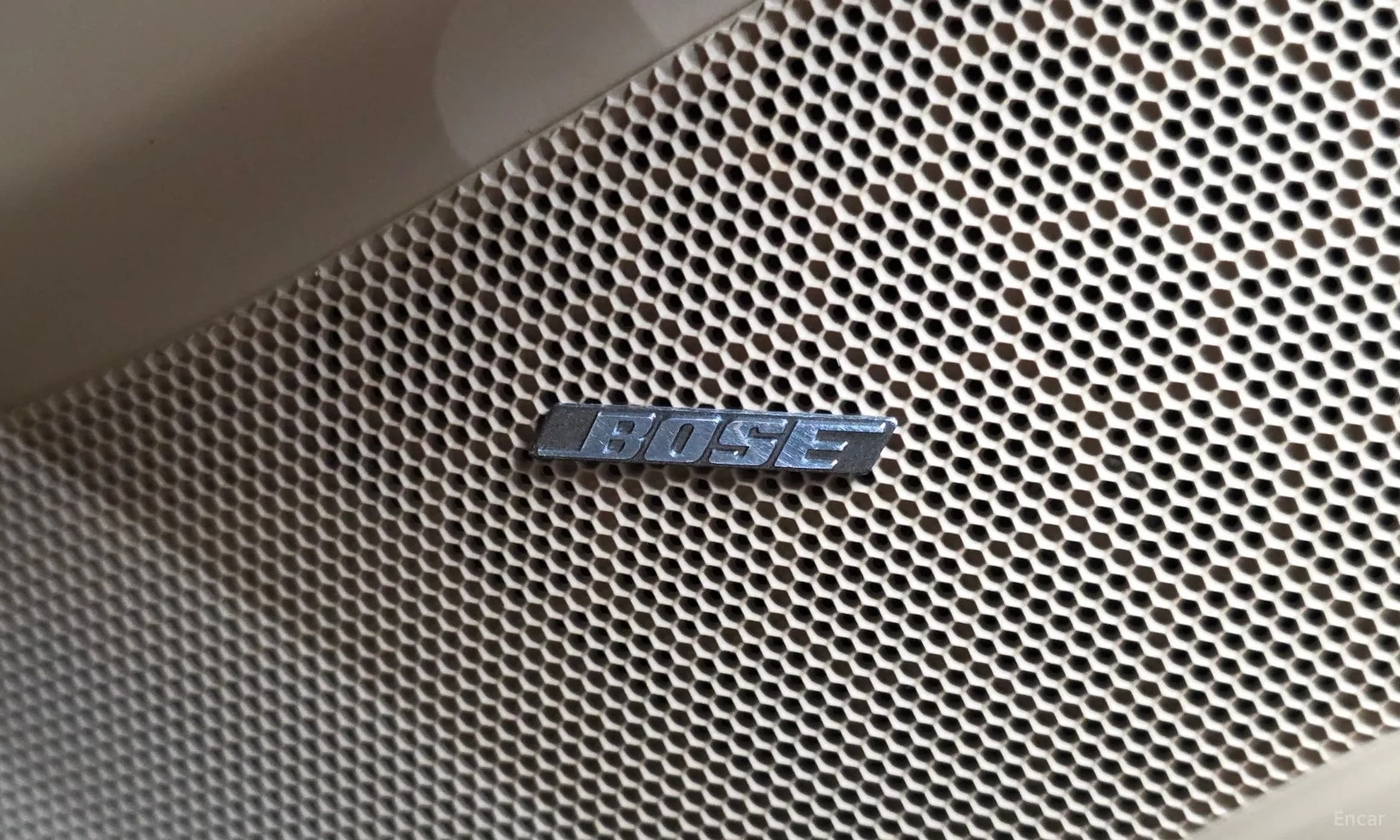 910