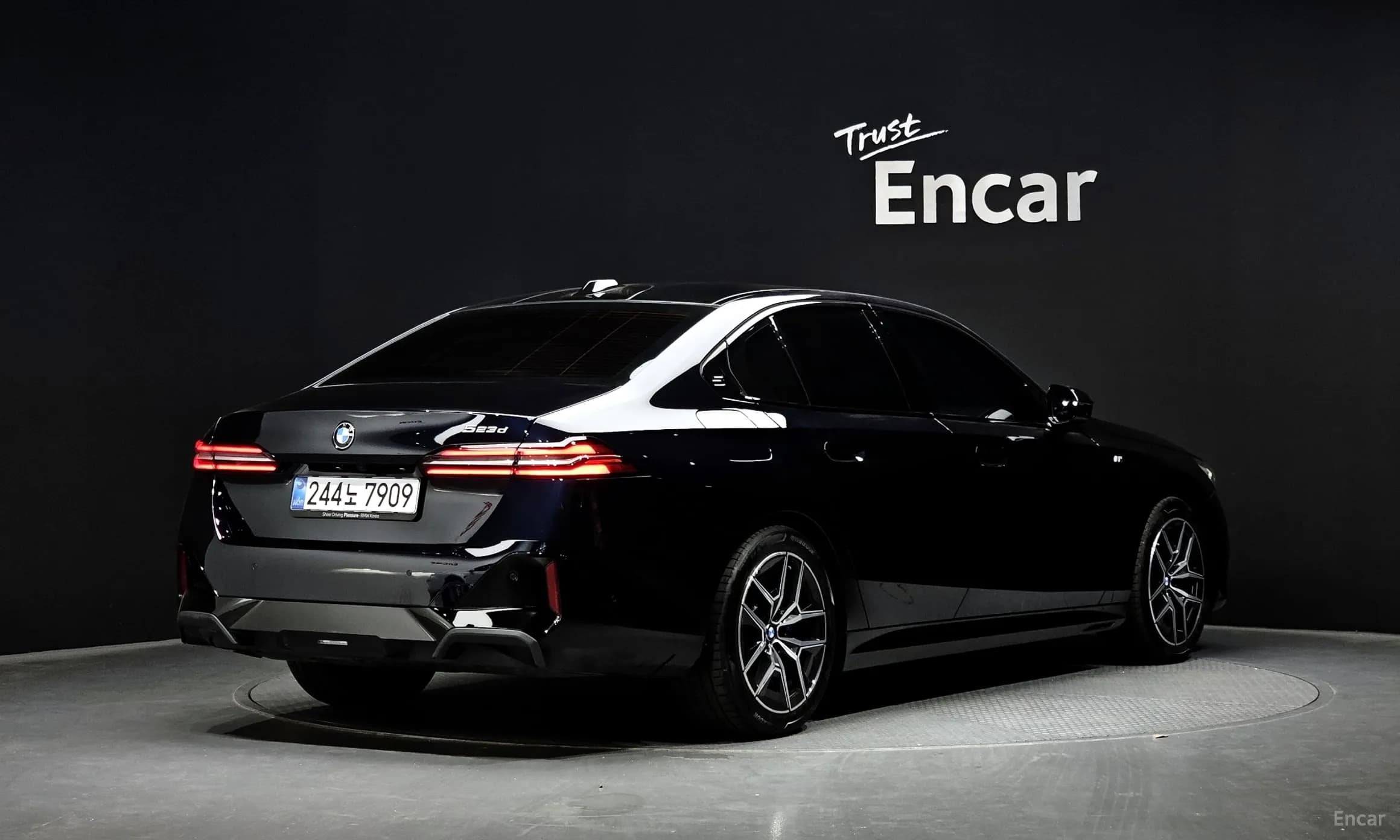 5 Series (G60)