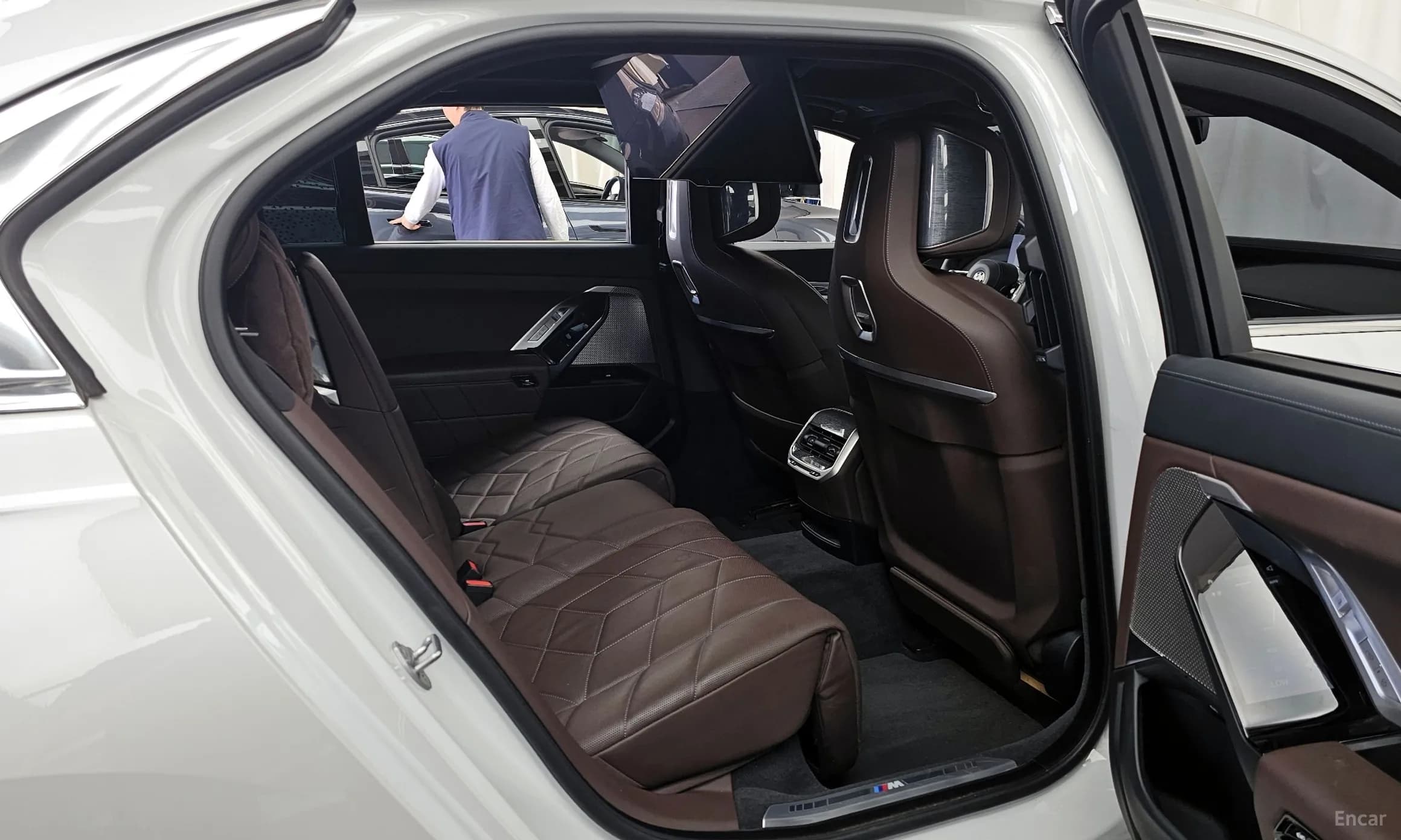 7 Series (G70)
