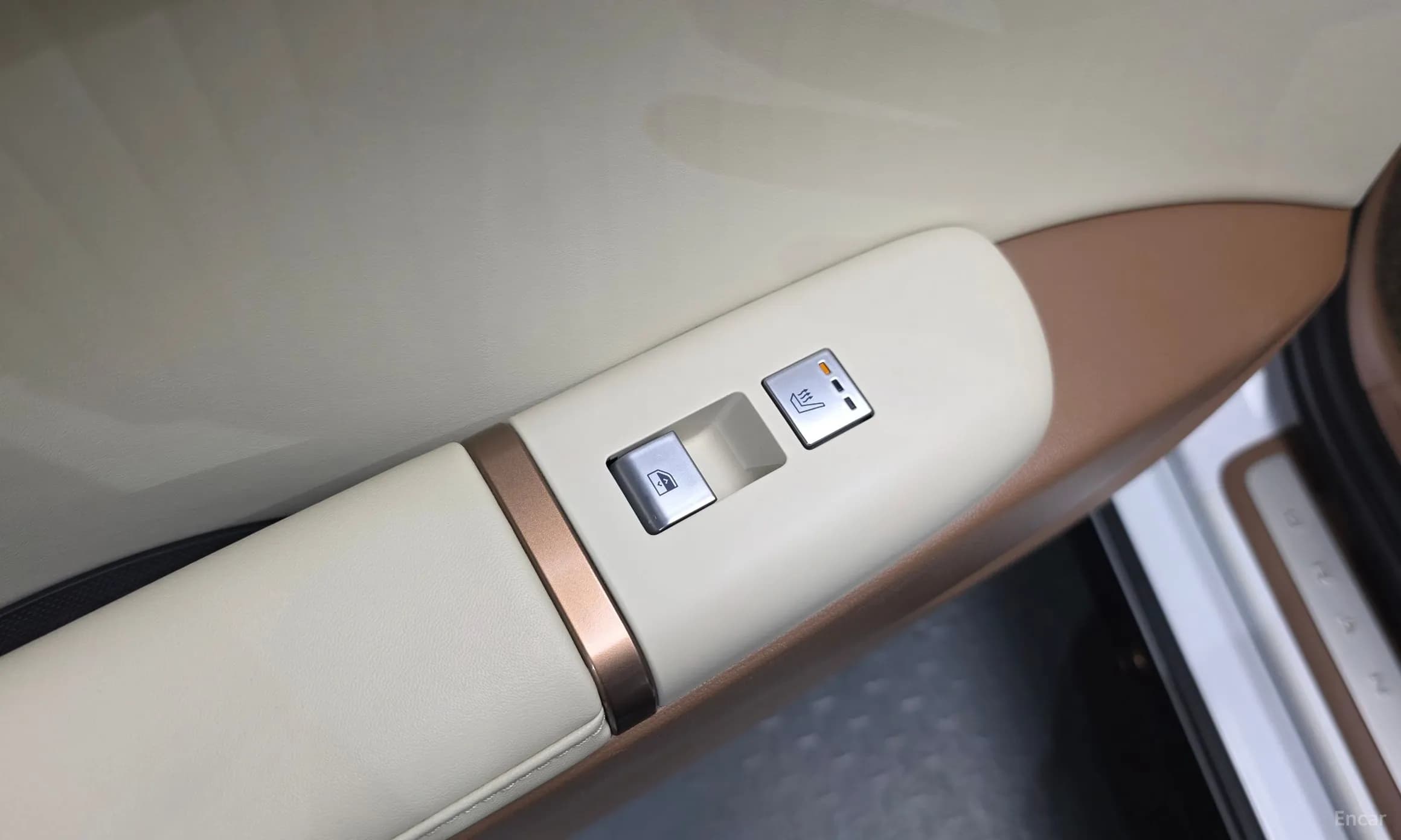 Grandeur Hybrid (GN7)