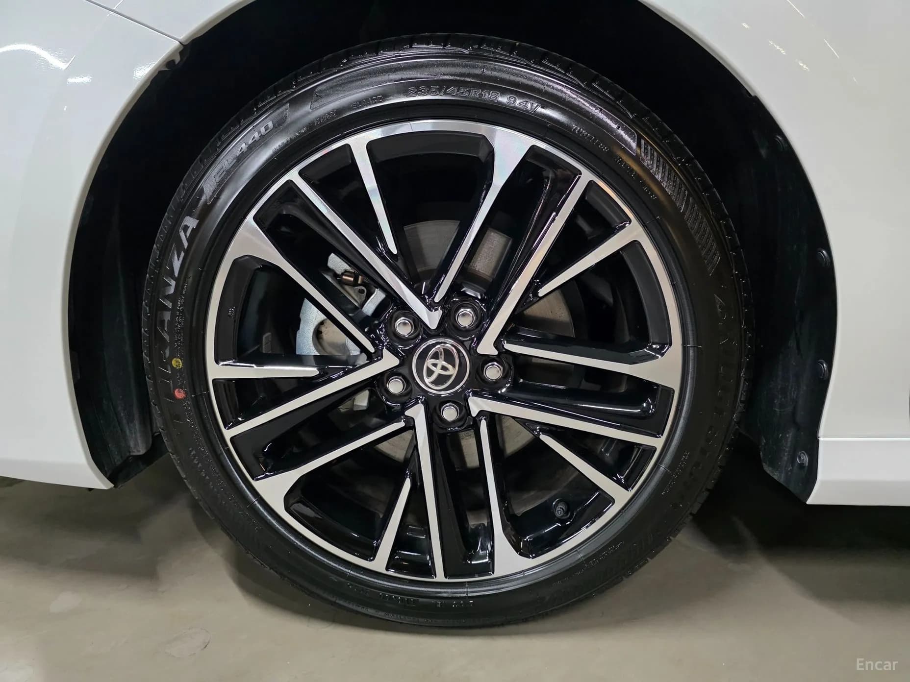 Camry (XV80)